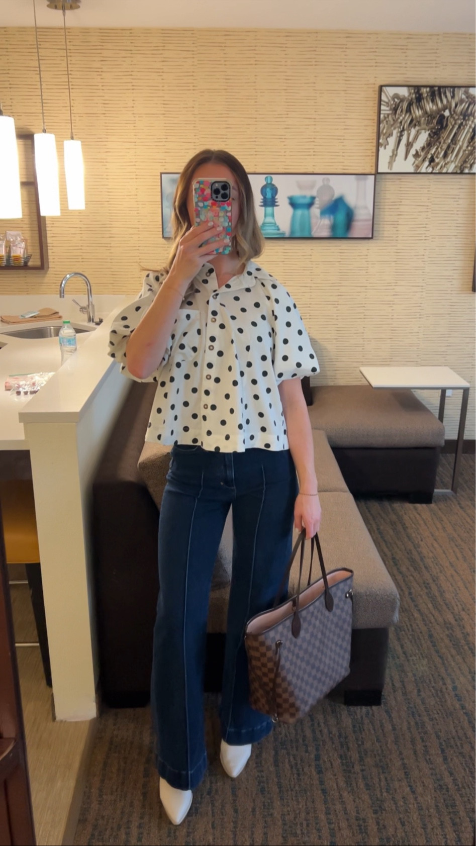 Office outfit of the day! Love these jeans because the pin tuck makes them feel more elevated + a bubble sleeve top to add a little life to the outfit 💖🧸

#LTKStyleTip #LTKWorkwear #LTKFindsUnder100