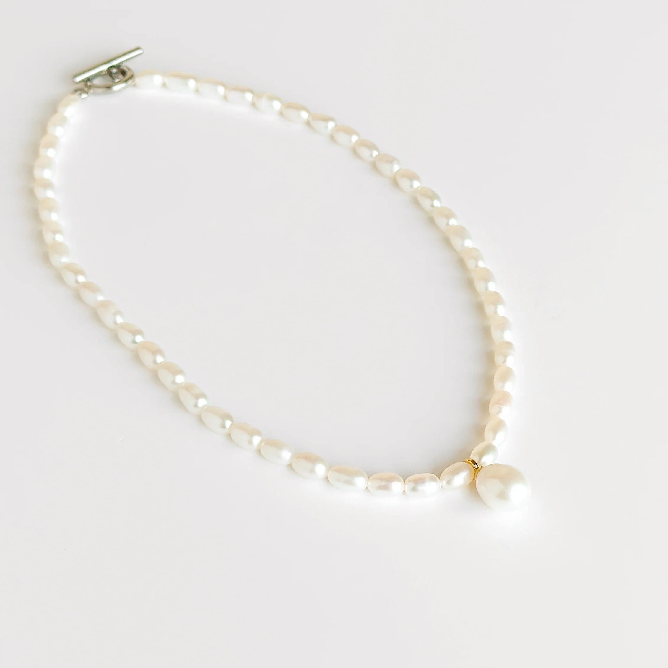 Drop Pearl Necklace | Vivian Drew