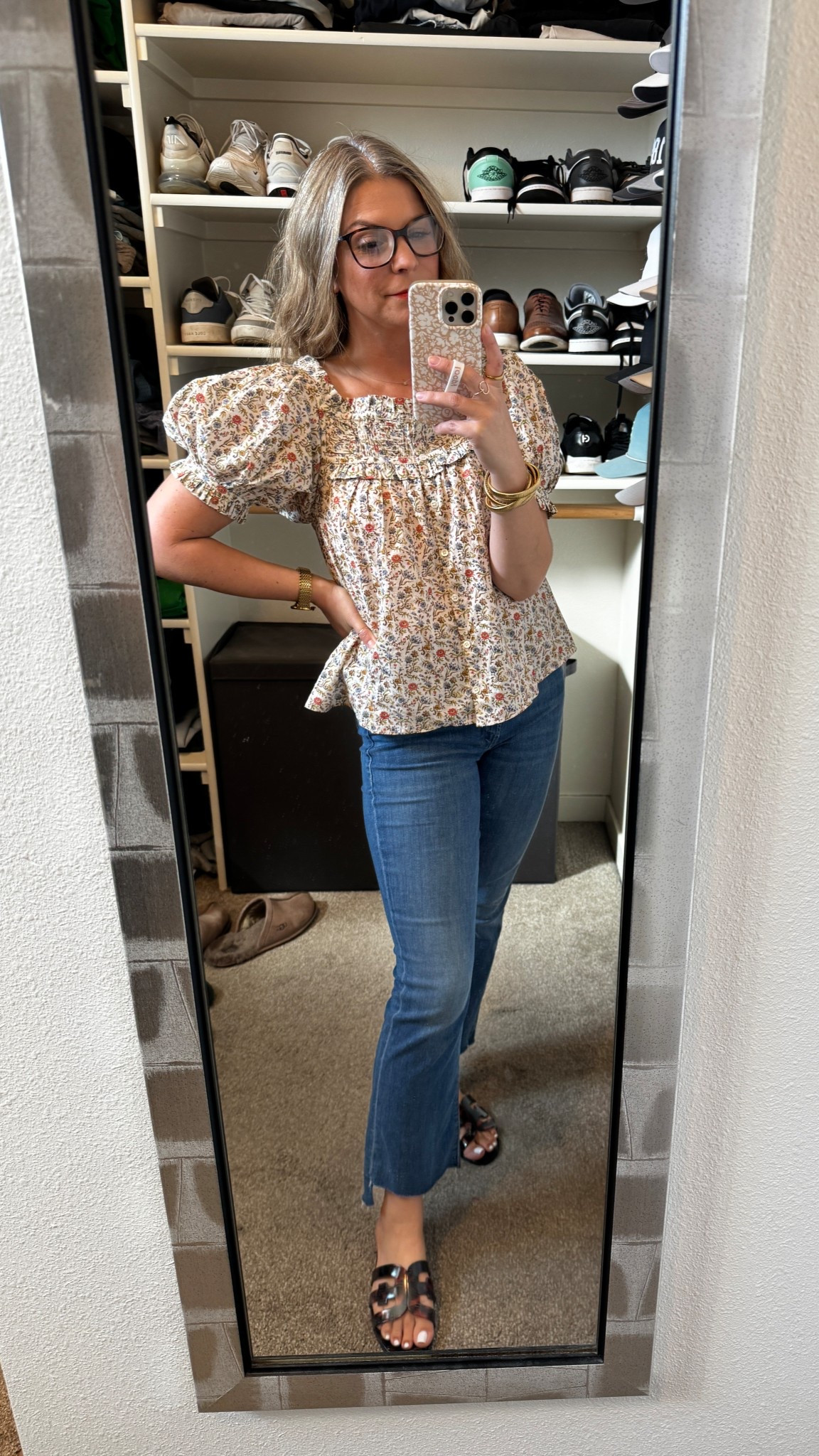Xsmall in top, jeans and shoes true to size 