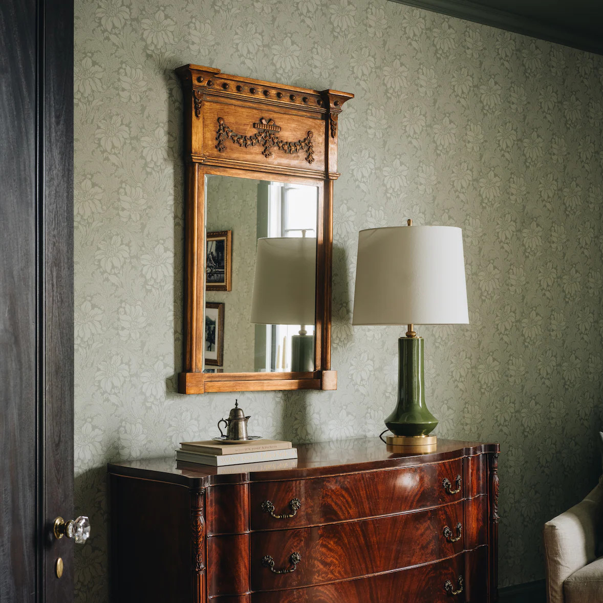 The Colonial Mirror | Stoffer Home