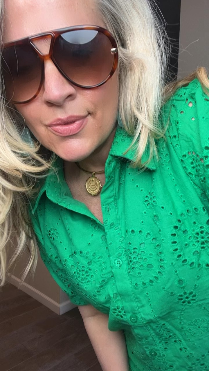  ✨Tap the bell, save and ❤️ for over 40 fashion, midlife style, midsize fashion and luxury looks for less. 

Code Lindsey15 for extra 15% off

I spent years sucking it in. Hiding. Avoiding bright clothes. And one day I just… stopped. 🤍 This is my midlife belly. Size 10/12. 47 years old. And even with my recent 10 lb  weight gain, I have never felt more like myself in these pieces .👯‍♀️ Save it, share it, spread the word, midlife comfort starts here. 

#midlifebelly #over40fashion #midsizestyle #bodyconfidence #over40andmidlife 

Follow my LTK @Over40andmidlife on the @shop.LTK app to view this post and get my exclusive app-only content!

#liketkit 
@shop.ltk
https://liketk.it/62bE6

#LTKMidsize #LTKOver40 #LTKSaleAlert