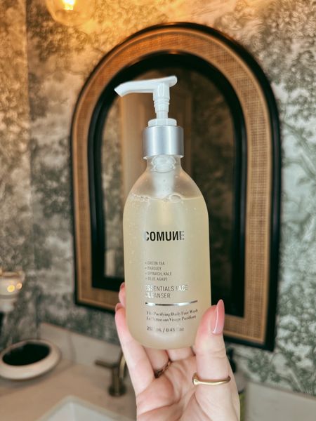 Comune Essentials Face Cleanser has become a staple in my skincare routine 🫧 AD
I triple cleanse my face at night if I wear makeup that day #acnegirly and the gentle PH balanced formula leaves my skin feeling clean without drying or stripping my natural oil. It smells so fresh  too. Comune is a vegan and cruelty free skincare brand
#ltkskincare
Natural skincare 
Sensitive skin cleanser
Antioxidants
Korean skincare 
Purifying skincare
Clean skincare
Clean beauty 
Cruelty free skincare
Vegan skincare
Cruelty free beauty 
 


#LTKbeauty #LTKstyletip #LTKfindsunder50