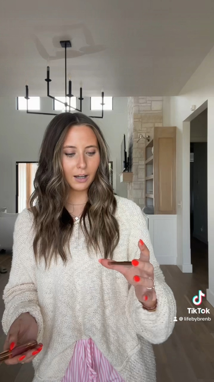 Sweater is from target last szn :/ everything else linked!!


#LTKStyleTip #LTKSeasonal