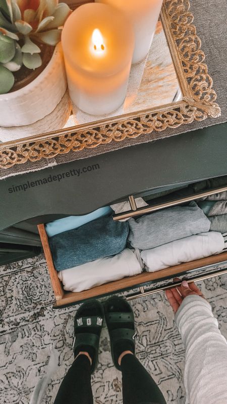 Updated this vintage dresser drawers with these modern drawer pulls. The champagne gold is subtle and beautiful with black, gray, beige, gold, bronze, and even nickel hardware.  #DIYdecor#FurnitureMakeover#BeforeAndAfter#Upcycle#HomeRenovation#ProjectInspiration#CreativeDesign#DIYproject#FurnitureFlip#HomeDecor#BudgetFriendly#CraftyIdeas#UpcycledFurniture#Repurpose#InteriorDesign#TransformationTuesday#VintageVibes#RecycleRevamp#HandmadeHome#SustainableLiving#HomeImprovement#DecorInspo#RusticChic#DoItYourself#CraftyHome#EcoFriendly#ReclaimedWood#CreativeHome#UniqueDesign

#LTKhome