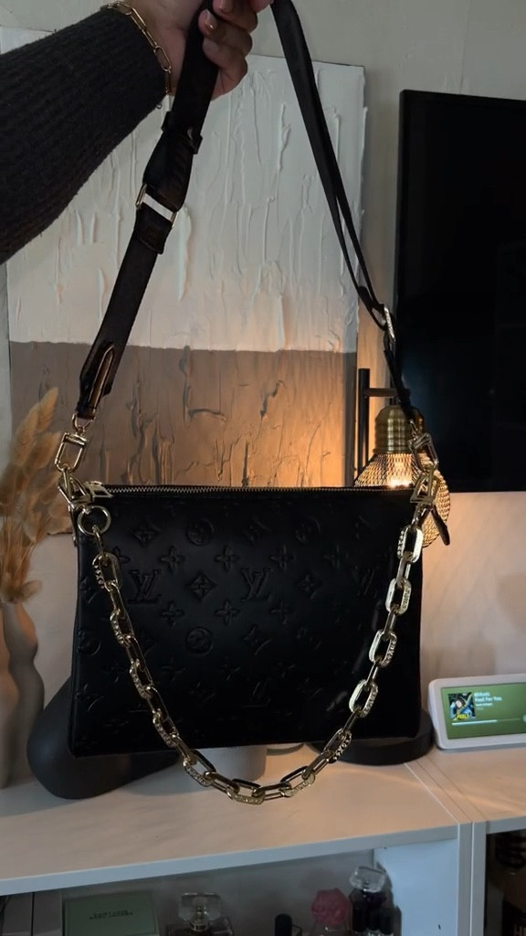 Pochette Coussin owners, some advice on the chain strap please