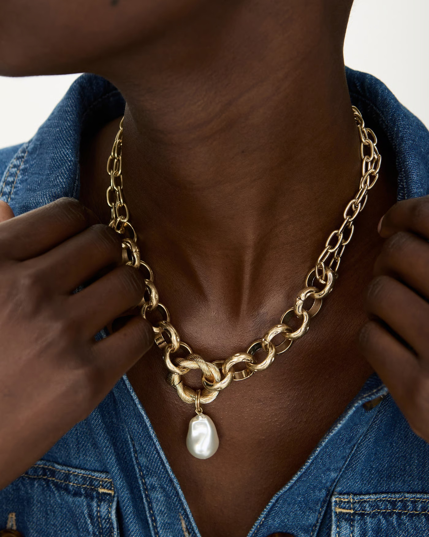 Kali Faux Pearl Drop Chunky Pendant Necklace | Oliver Bonas | Oliver Bonas (Global)