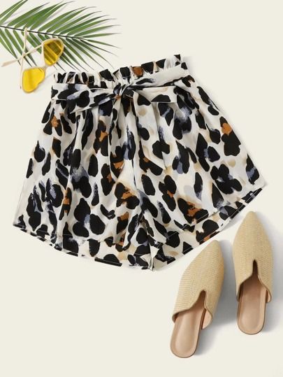 Plus Allover Print Paperbag Belted Shorts | SHEIN