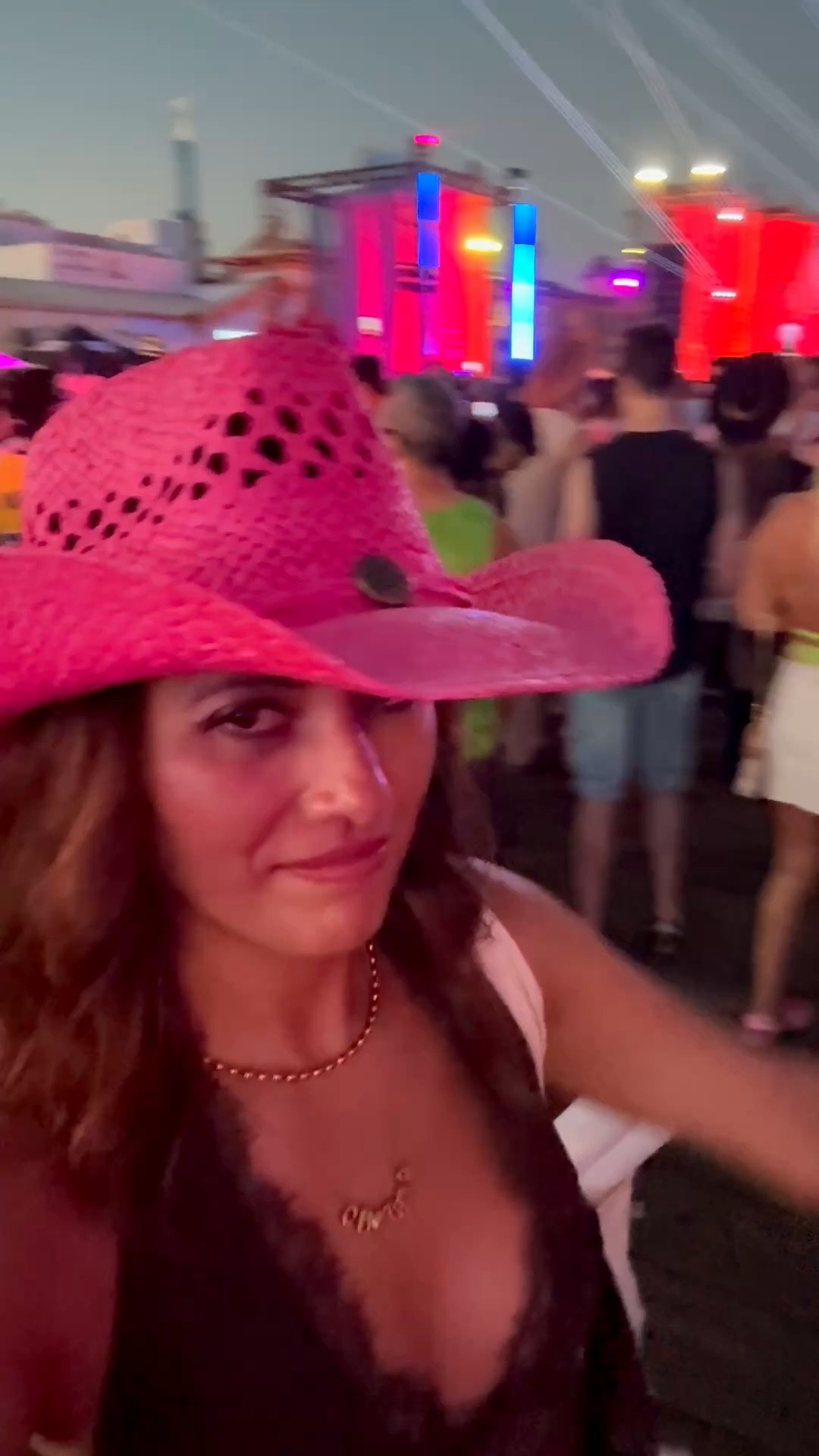 Yesterday at PierPlay Rasa at Santa Monica Pier and it was SO much fun! 🌸🎡✨ The colorful setup, music, food, and fun LA energy made the perfect day out. And of course, I had to bring a little pink moment to the party! 💕🌴

Sharing my LA event outfit — lace mini dress, pink sneakers + my favorite pink cowboy hat. 🎀🤠 Perfect for a fun day at the pier!

Shop my look on LTK! 🛍️

PierPlay Rasa, Santa Monica Pier, LA events, Los Angeles events, Santa Monica events, things to do in LA, LA weekend activities, California events, LA fashion, LA event outfit, Santa Monica outfit, event outfit ideas, casual event outfit, fun summer outfit, pink outfit, pink cowboy hat, mini dress outfit, lace mini dress, sneakers with dresses, pink sneakers, California style, LA fashion blogger, LA content creator, mom style, 40s fashion, over 40 style, weekend outfit, event fashion, what to wear to an LA event, Santa Monica fashion, LTK fashion, LTK creator

#LTKootd #LTKOver40 #LTKSeasonal