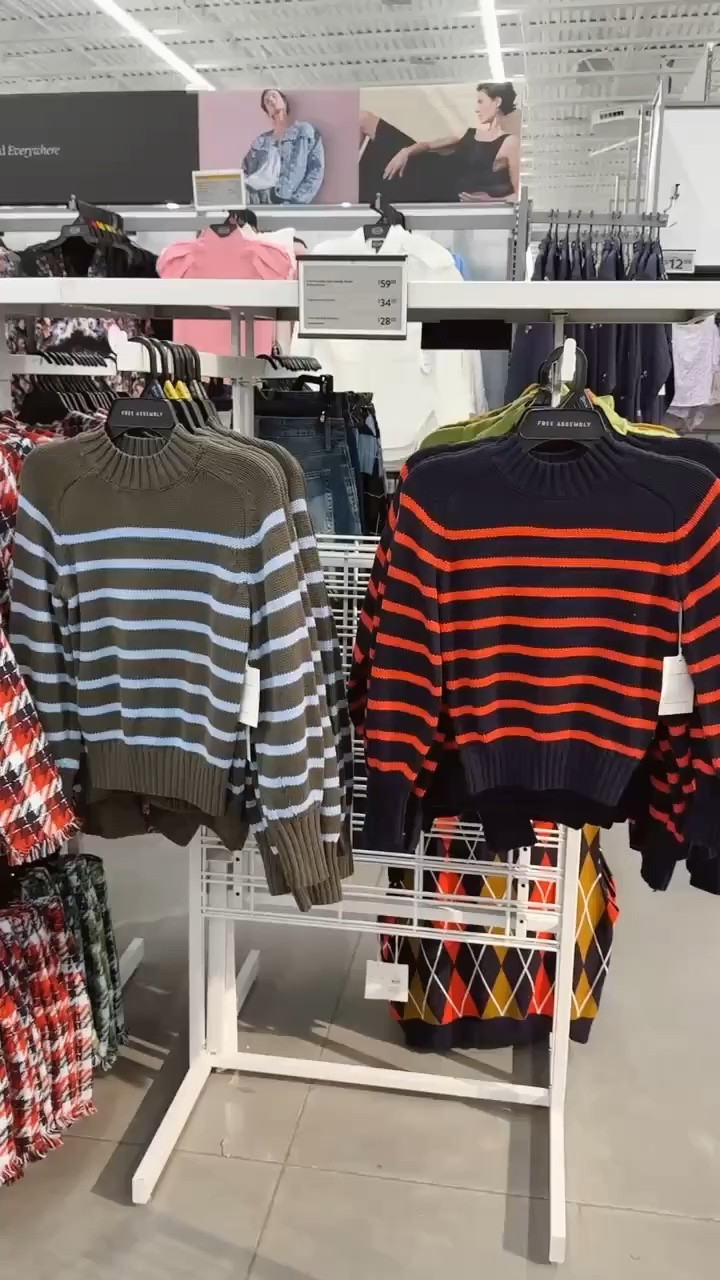 🤍J CREW VIBES AT WALMART RN🙌🏼 similar ones sold out so fast last year. 

These run tts.