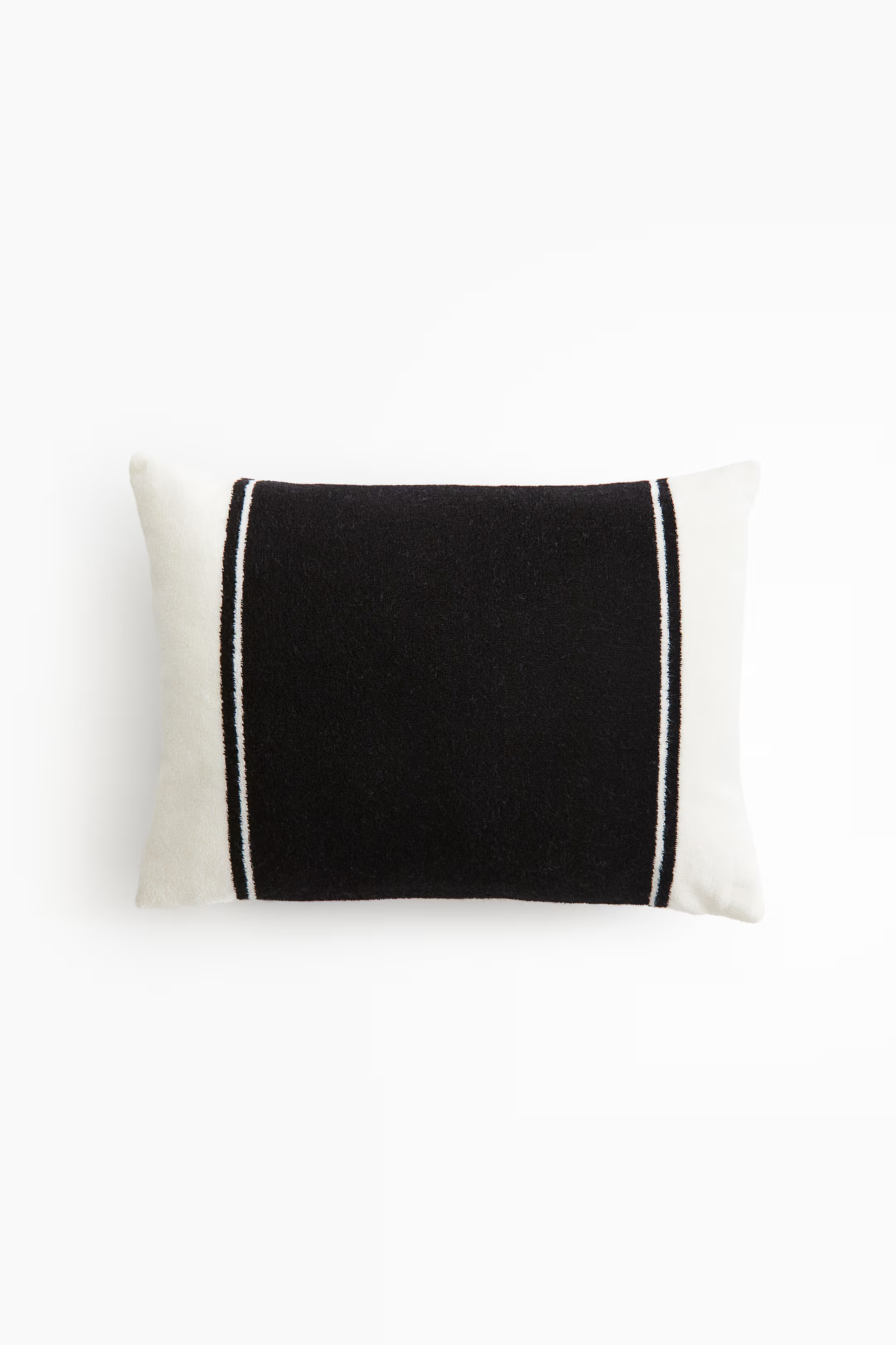 Terry beach cushion | H&M (UK, MY, IN, SG, PH, TW, HK)