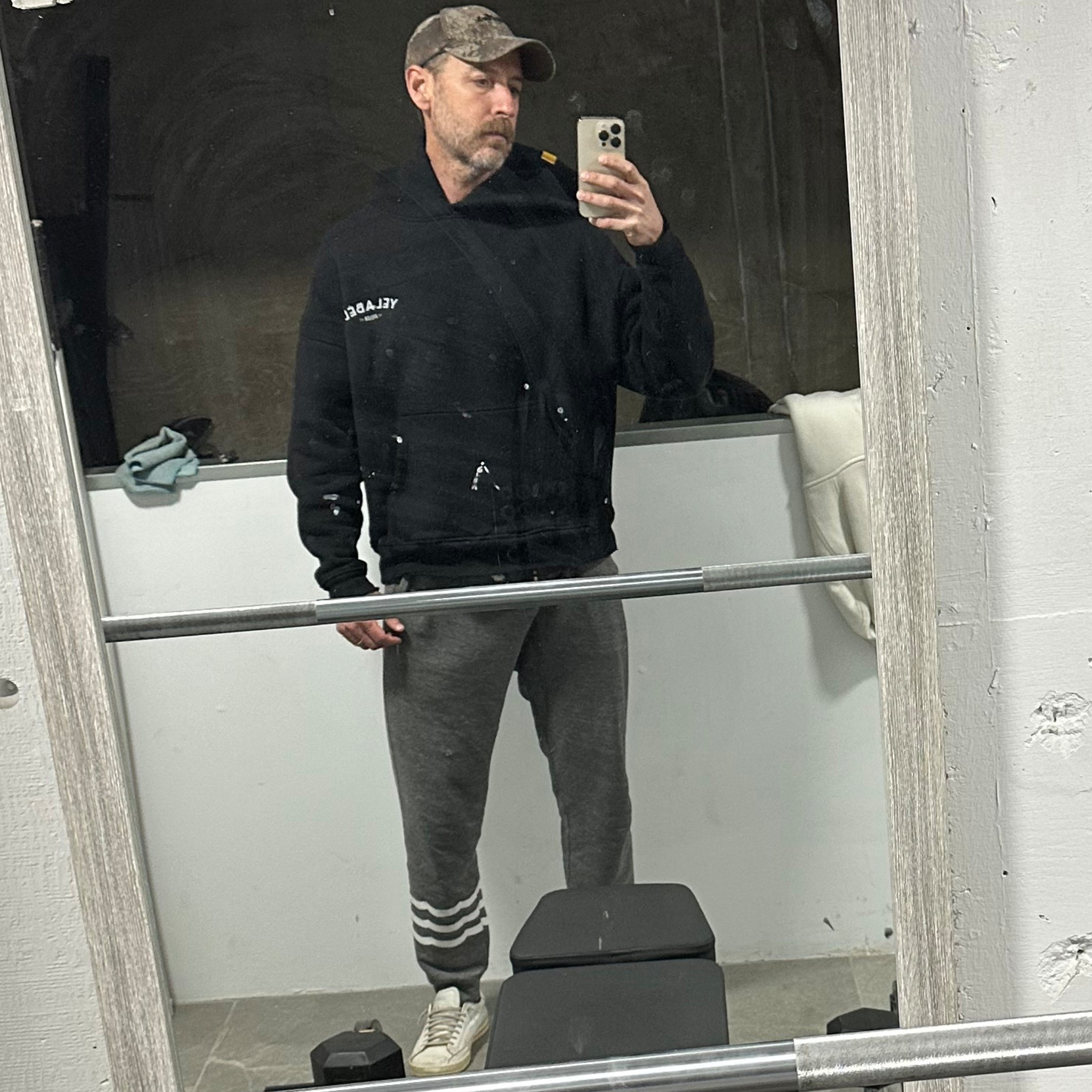 Warm and cozy gym clothes.  This sweatshirt is nice and heavy.  Almost feels like wearing a weighted vest.  I love it.  Stole it from my wife 😉