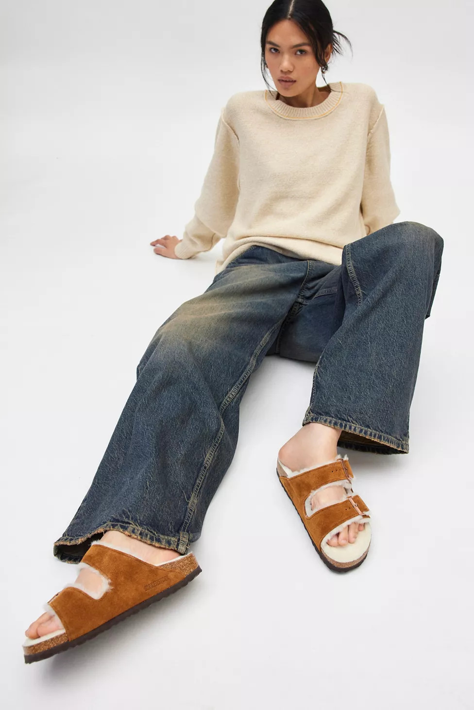 Birkenstock Arizona Shearling Sandal | Urban Outfitters (EU)