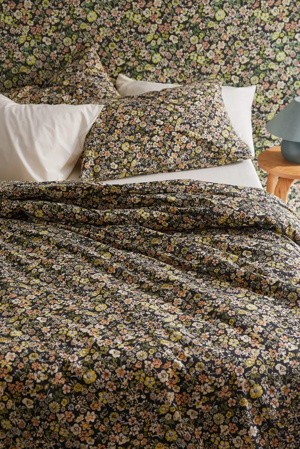 Abigail Floral Duvet Set | Urban Outfitters (US and RoW)