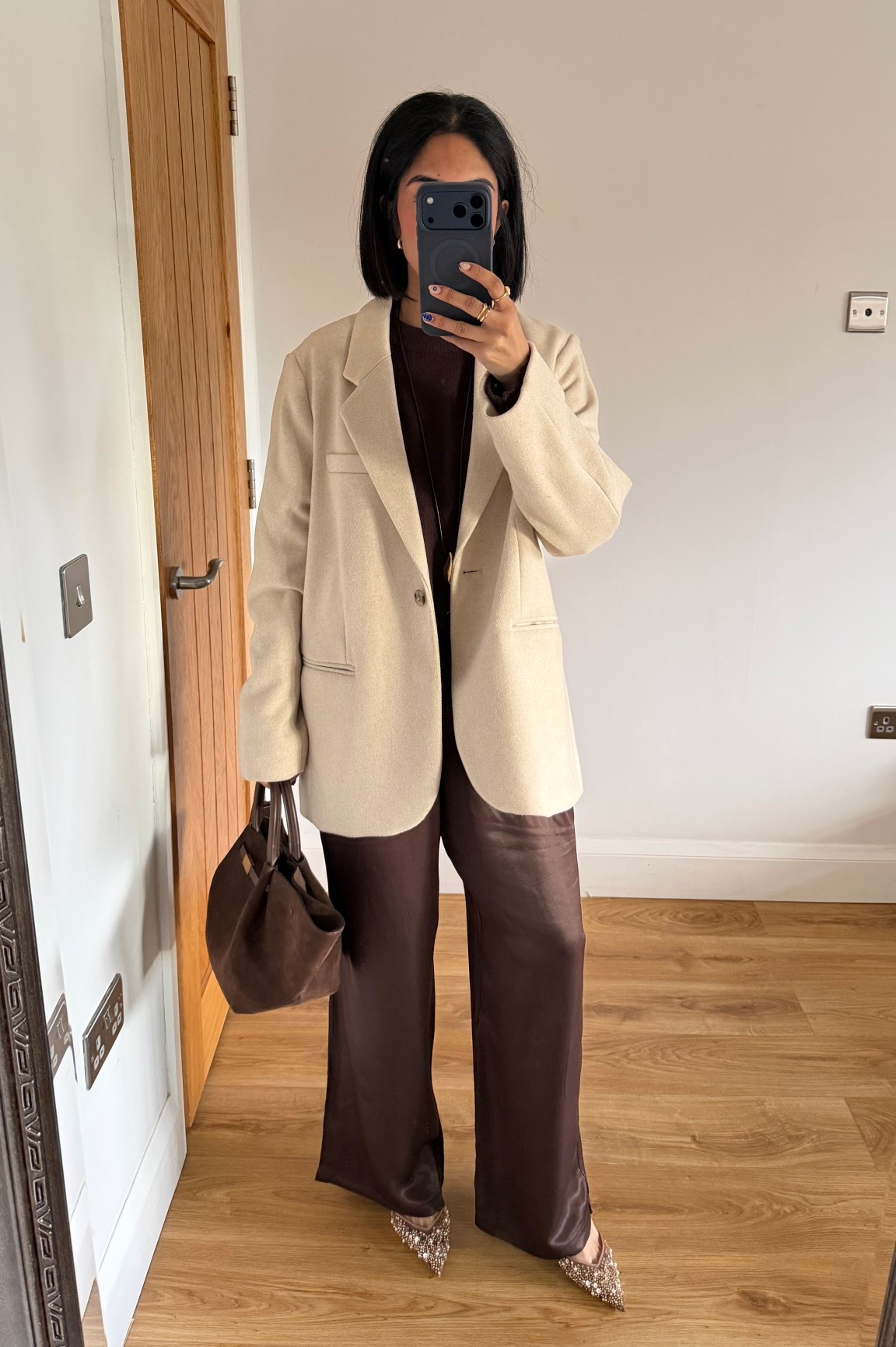 The blazer is old h&m im sorry! 

#LTKdatenight #LTKwinter #LTKuk