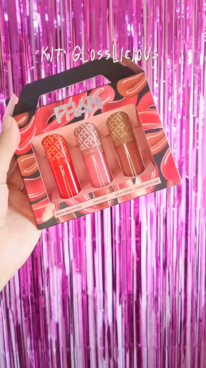Glosslicious de @fran by @francinyelkeKit com 3 Glossys ✔️ O Cherry Lips🍒 O Juicy Lips O Cookie Lips 🍪Com 5ml de produto cada ✔️Com ácido hialurônico e vitamina E ✔️ Vegano e Cruelty free ✔️Peguei R$99,90 (comprei diretamente no site da Fran)E Aí qual o seu Gloss Favorito? 🍒🍪E Você já conhece? Me Conta 💭💭 Eu amei 💖#glosslicious #fran #glossfran #francinyehlke #testandomaquiagem #makeup #maquiagemfran #glossiciousfran 

#LTKbrasil #LTKbeleza