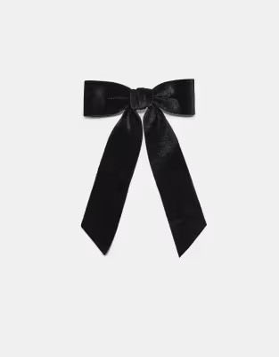 Stradivarius Velvet bow in black | ASOS | ASOS (Global)
