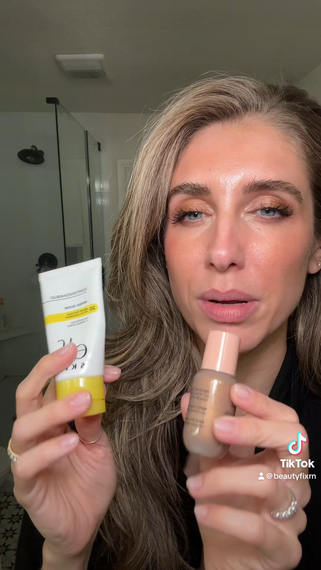 Glowy base makeup 
