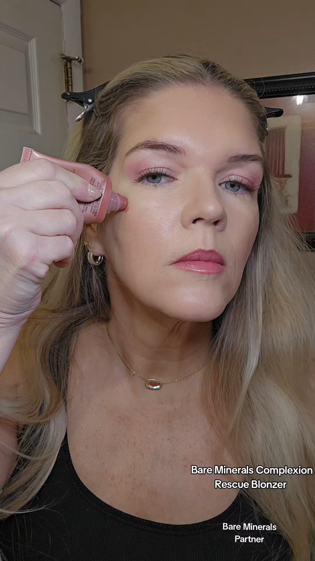 ✨️Over 40 makeup help when it comes to the perfect blush and bronzer application. Get this Blonzer from Bare Minerals 

#LTKBeauty #LTKOver40