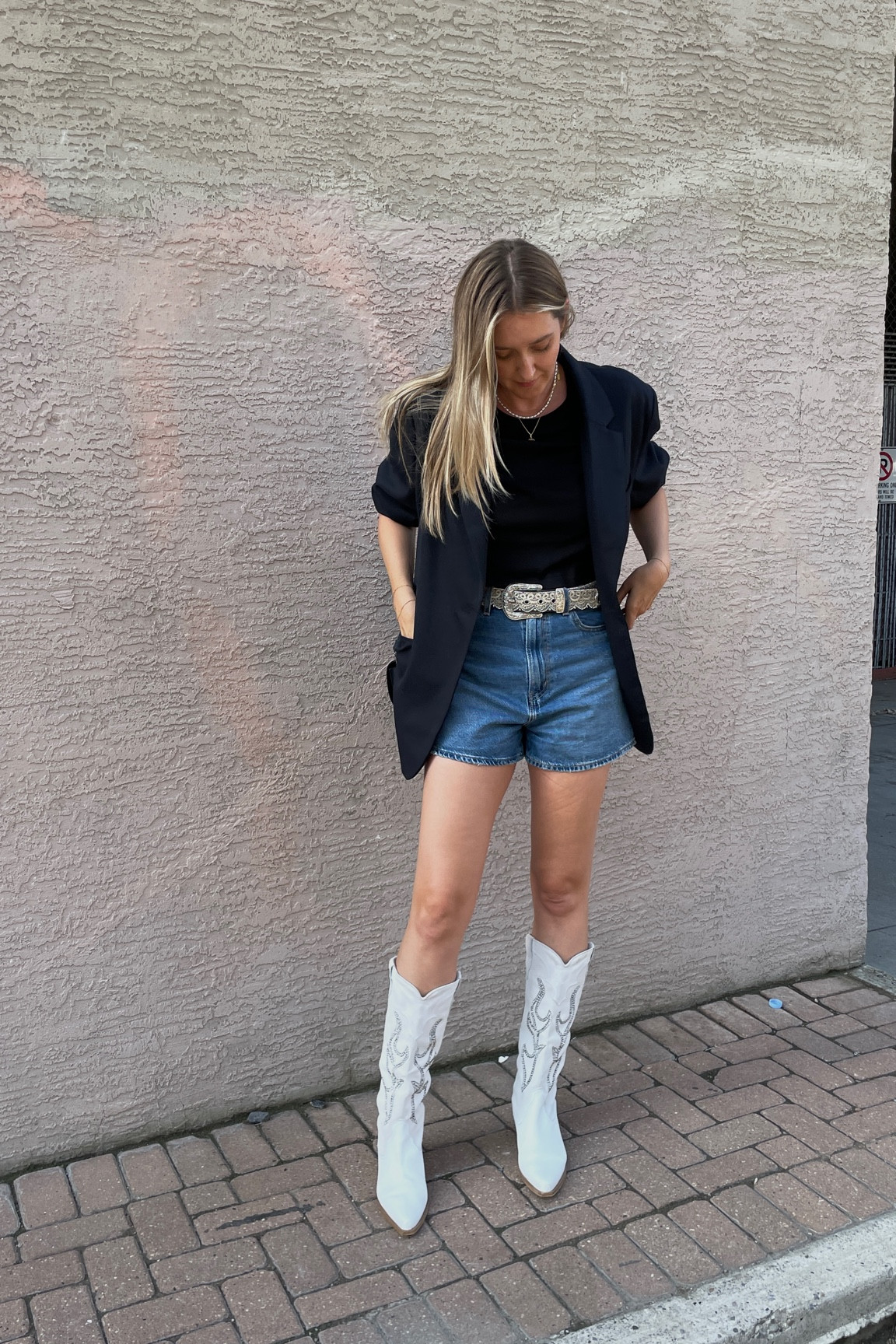 Concert outfit, with a twang 

wearing TTS in top and shorts, 2 sizes up in blazer 

#stampede #westerninspired #ltkcanada