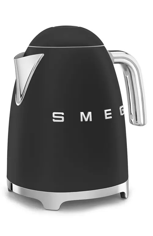 smeg '50s Retro Style Electric Kettle in Matte Black at Nordstrom | Nordstrom