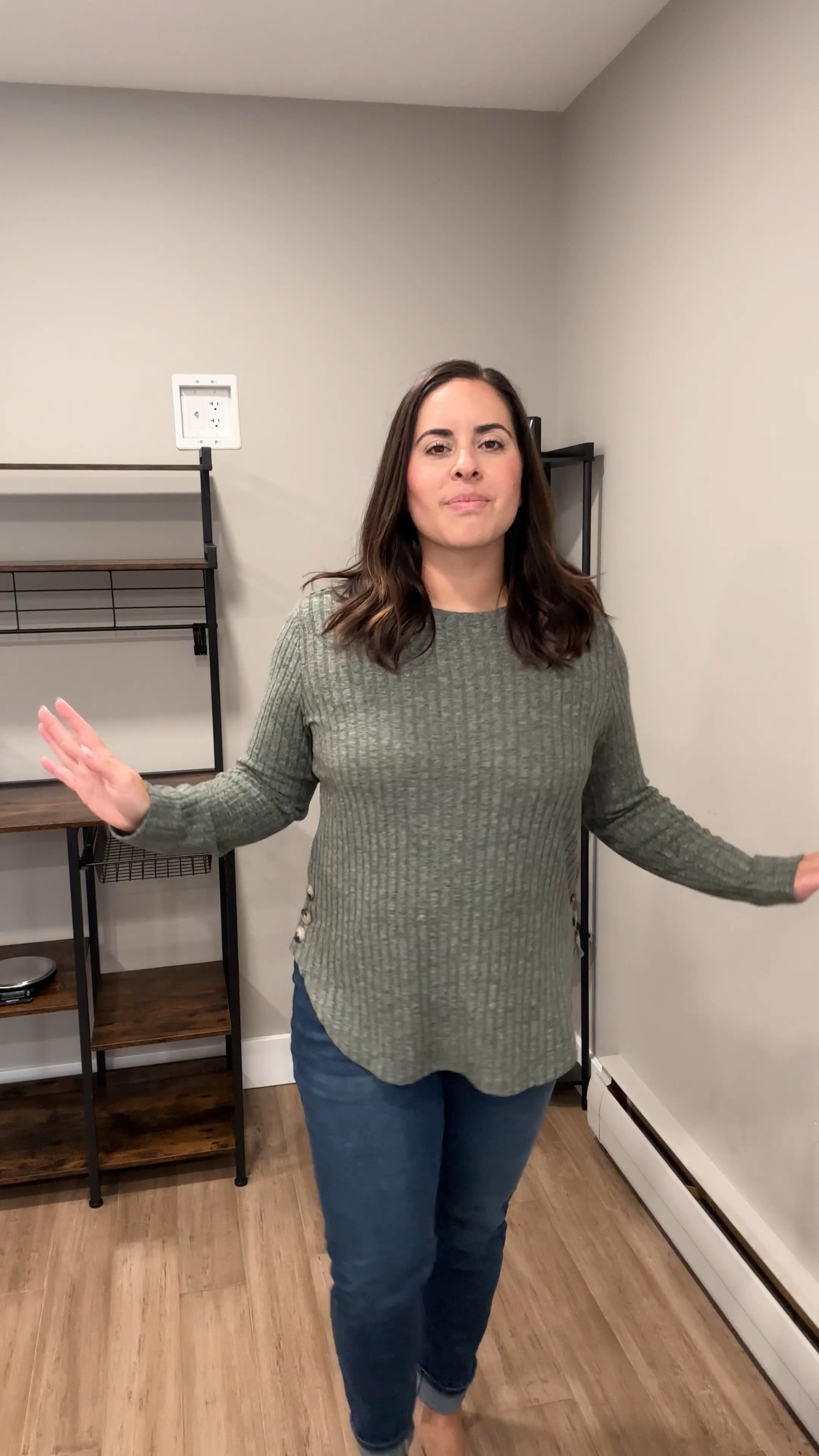 Cute tunic on my mid size body for fall
Tunic size Large
Jeans size large 

#LTKVideo #LTKFindsUnder50 #LTKMidsize