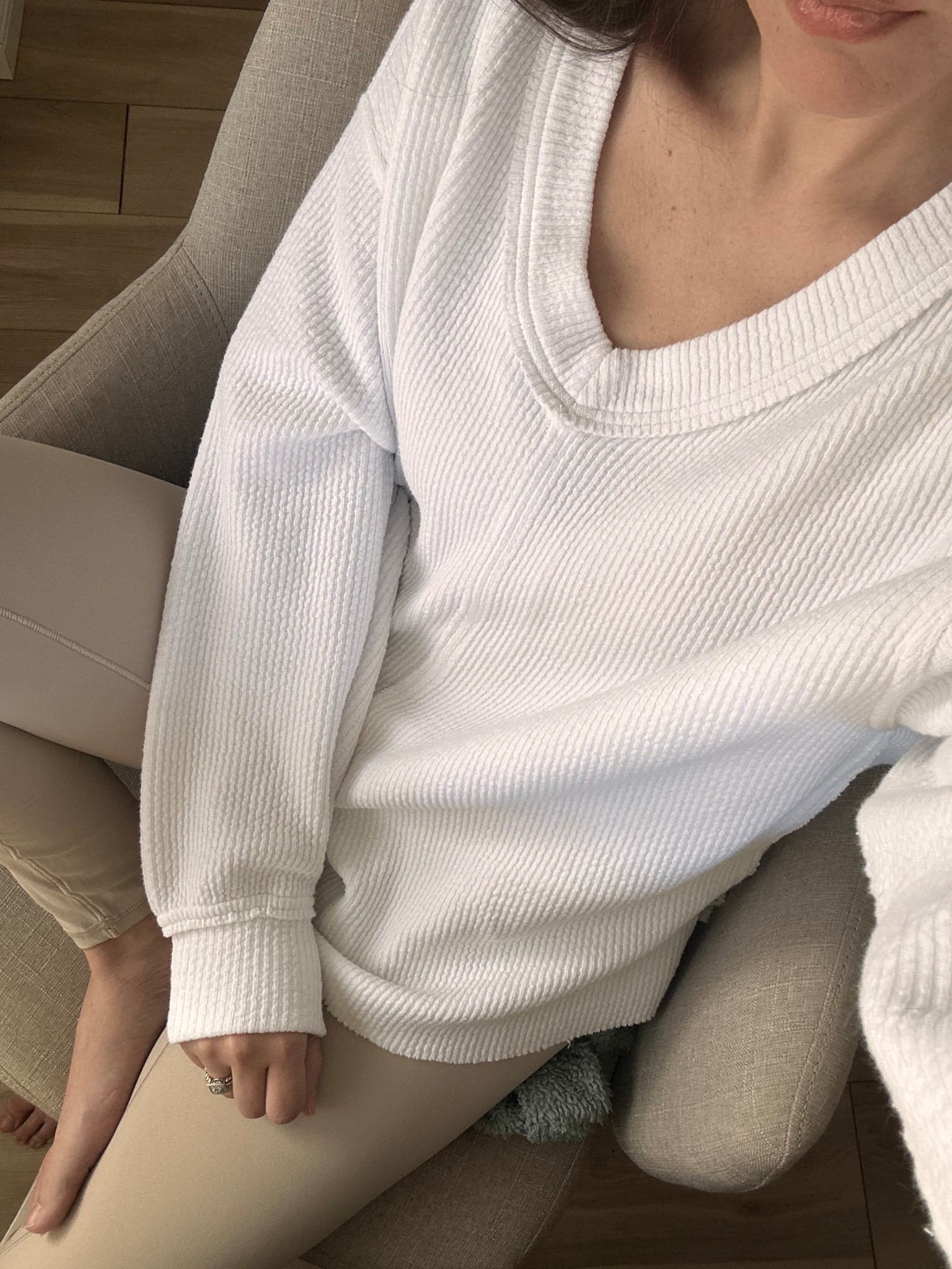 Amazon sweater small 
Leggings XS 

#LTKStyleTip #LTKFindsUnder100 #LTKFindsUnder50