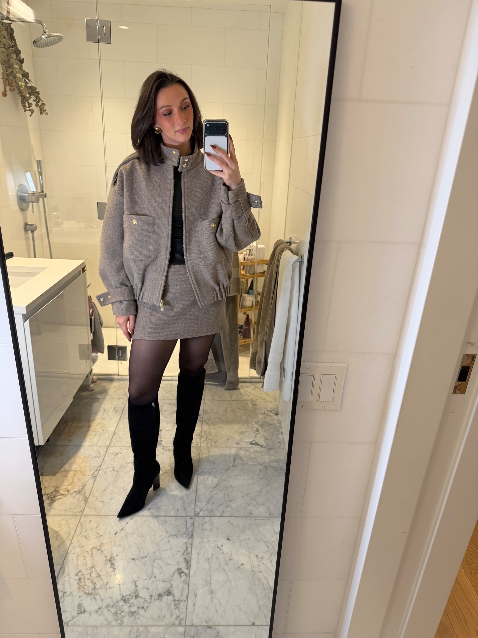 Jacket and skirt set 

#LTKStyleTip #LTKSeasonal #LTKWorkwear