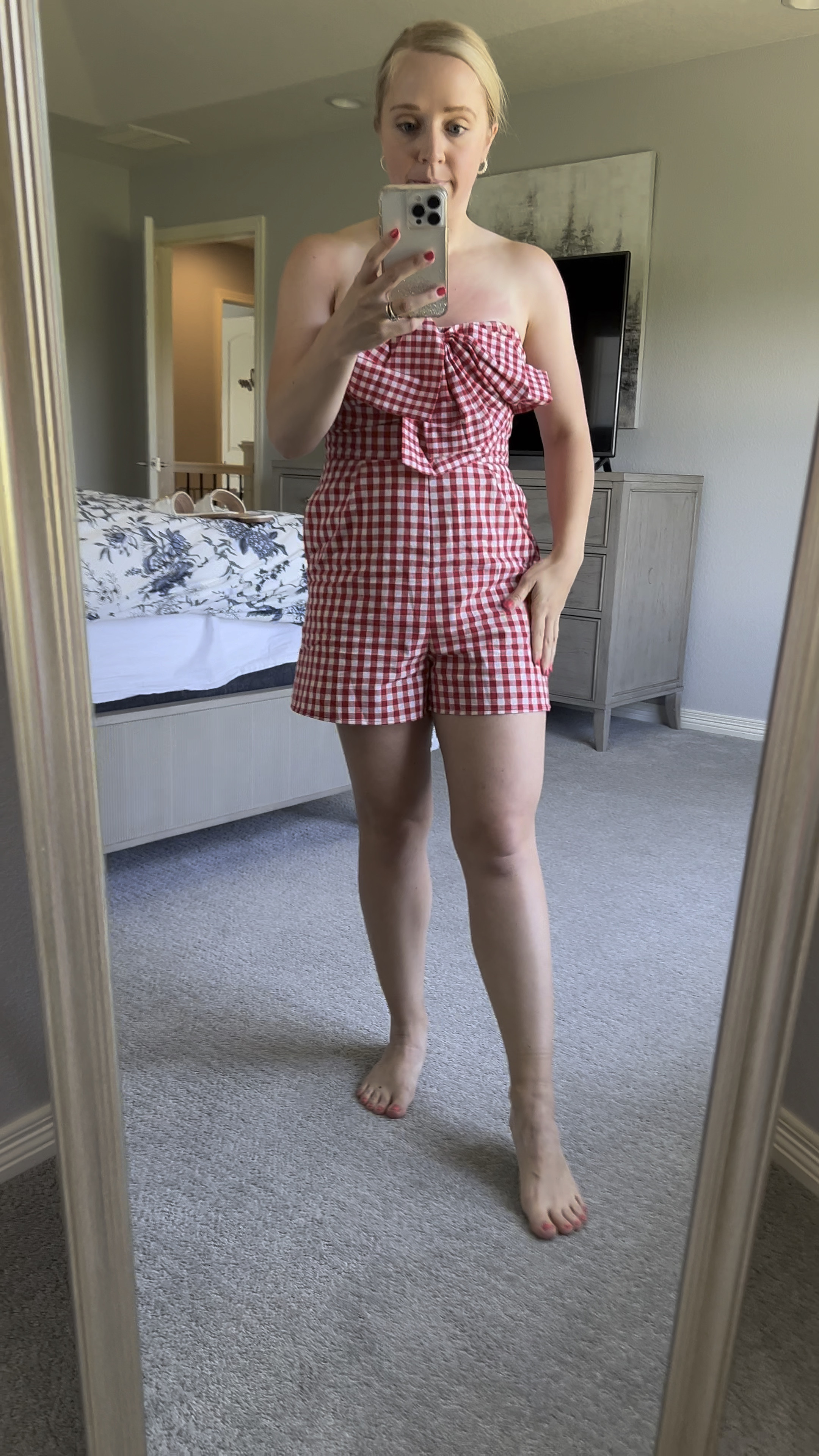 This gingham bow romper is perfect for the 4th of July or a summer bbq! Fits true to size. I love the retro vibe! 

4th of July. Summer outfit. Pool. Beach. Romper. Strapless romper. Summer fashion. Gingham. Petal & Pup 

#LTKunder100