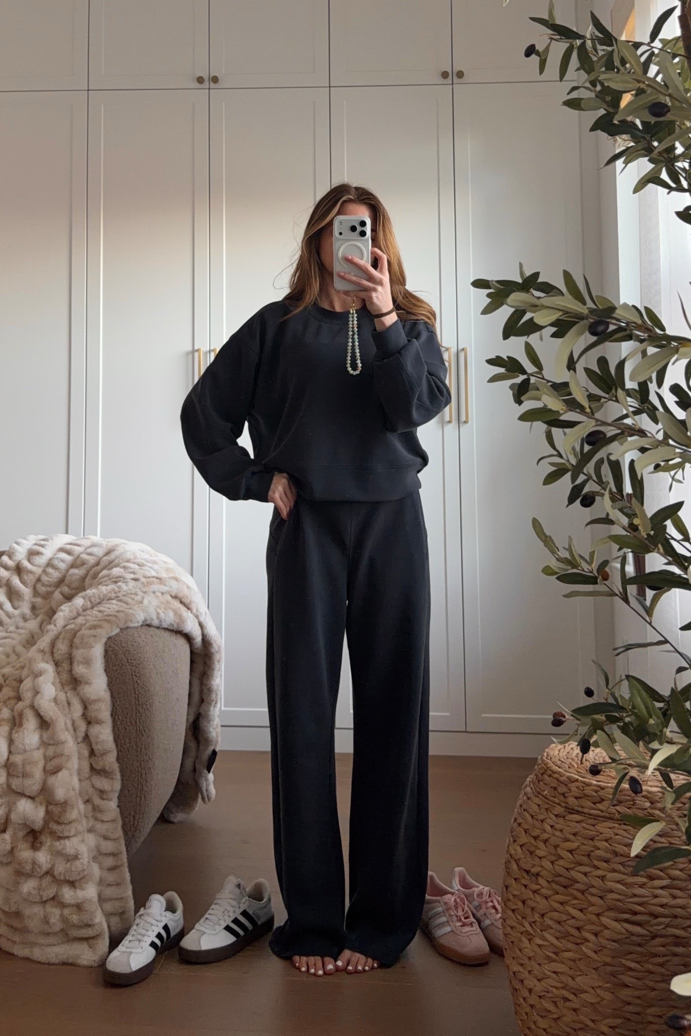 amazon set, top: xs // pants: small 29” (i’m 5’3)

amazon, lounge wear, amazon set, casual outfit, michele jaliene 

#LTKootd #LTKgrwm