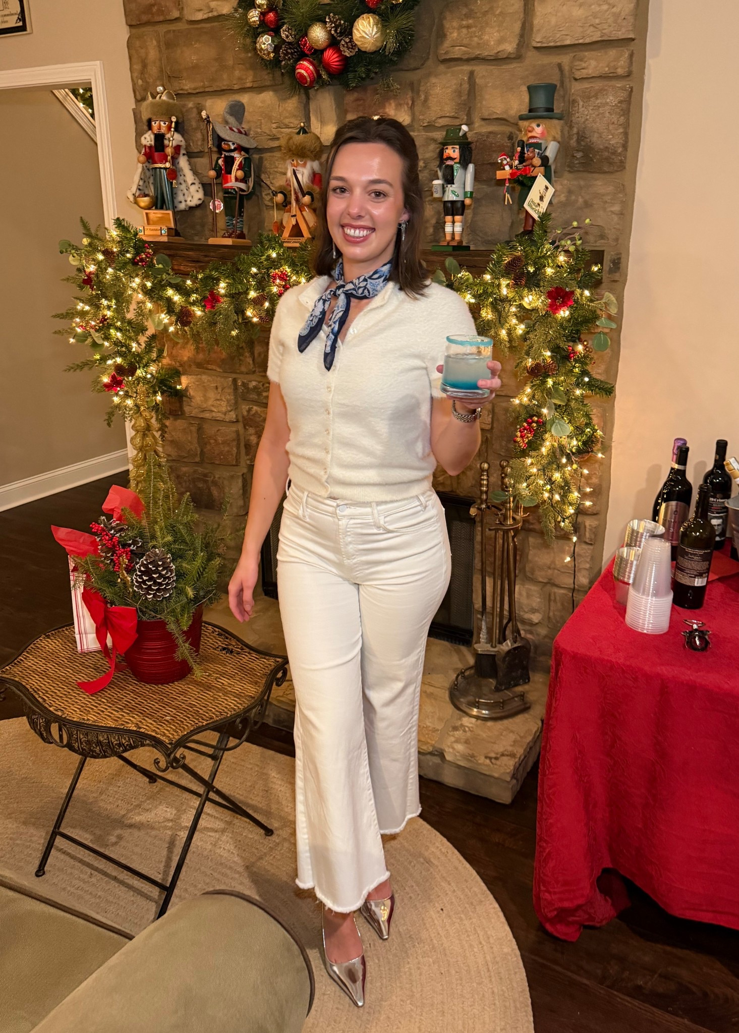 Wore all white for the family holiday party 🤍 

#holidaypartyoutfit #allwhite #whiteout #whitedenim #whitesweater #shortsleevesweater #silverheels #kittenheels #samedelman #motherdenim #anthropologie 

#LTKdayinmylife #LTKootd
