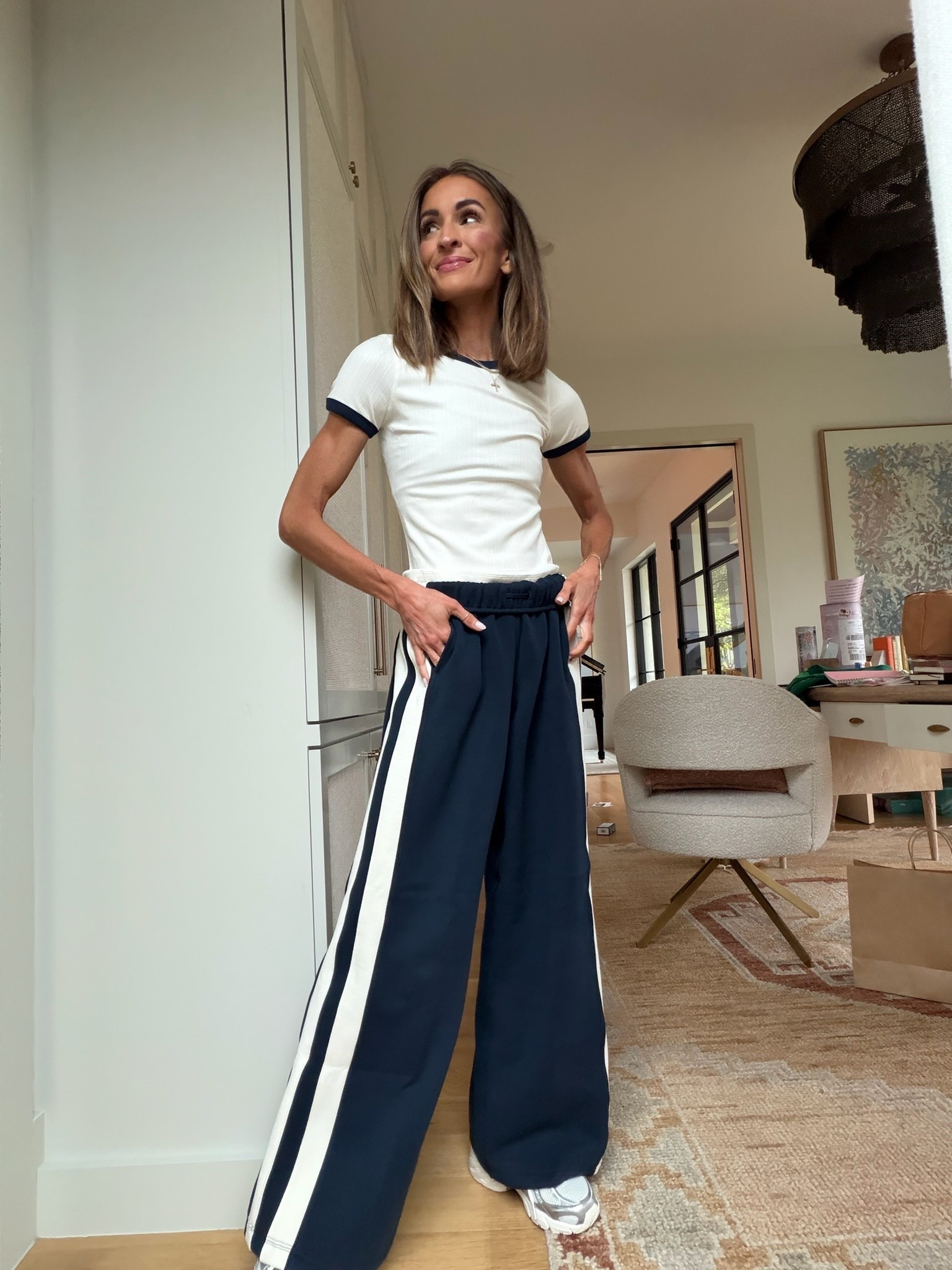 wide leg sweats + ribbed tee from lululemon 😍😍 obsessed with the comfy material and cutie color combo! 🤍