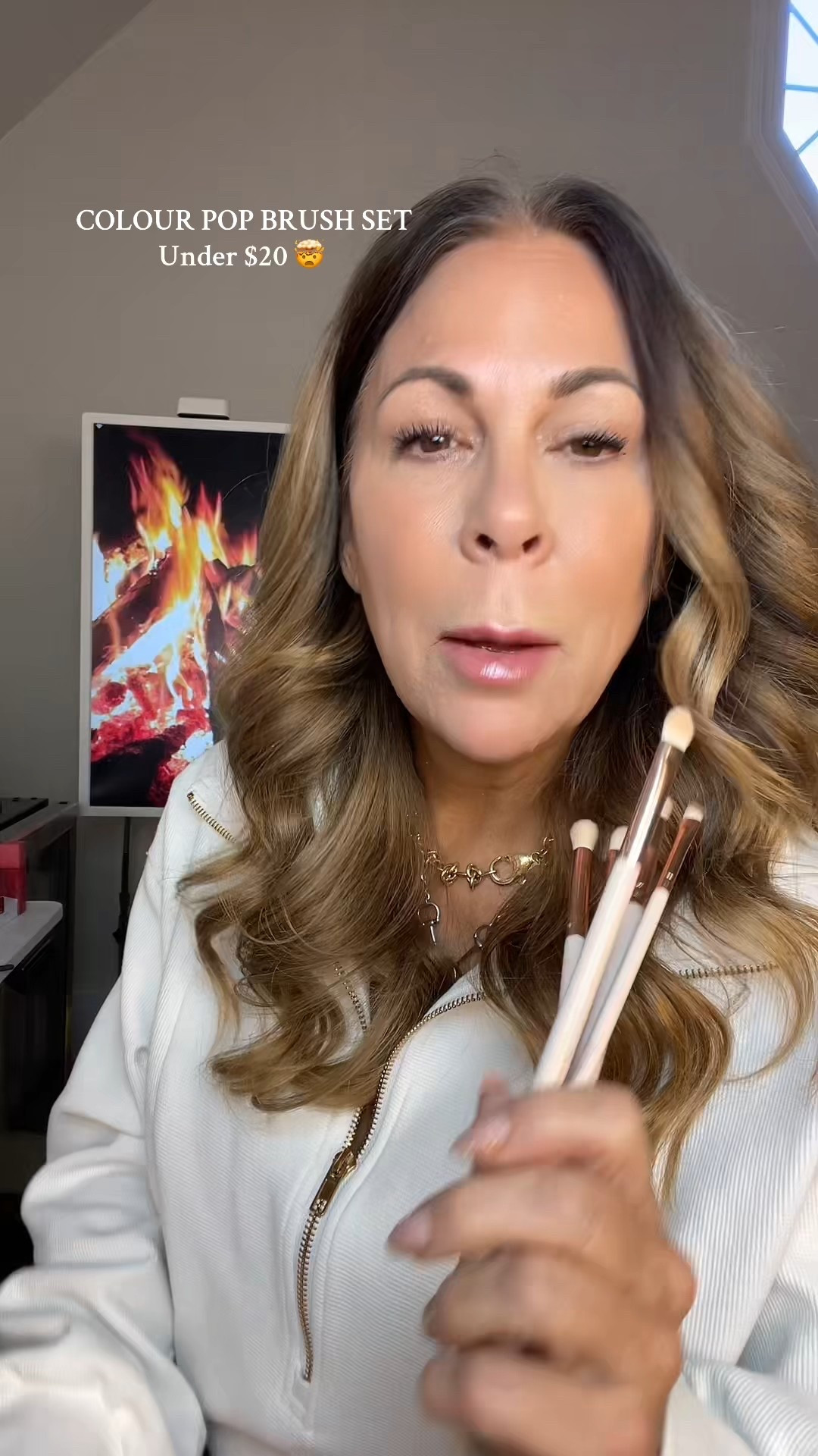 Worth every penny! Amazing makeup brush set for an amazing price! #makeupbrushes
#eyeshadowbrushes

#LTKGiftGuide #LTKBeauty