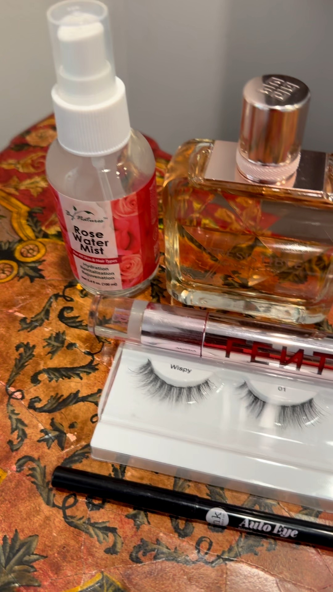 Keeping it simple today.
Hydrating rose water to prep, a soft brow + liner to define, a bold lip (usually red), and a light spritz of fragrance to finish.

This is my everyday beauty rhythm — low maintenance, intentional, and repeatable.
Exact + similar staples linked.

#everydaybeauty #beautyroutine #minimalbeauty #grownwomanstyle #lowmaintenancebeauty #beautystaples #intentionalliving #ltkbeauty

#LTKOver40 #LTKFindsUnder50 #LTKBeauty