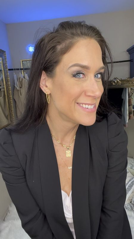 How cute are these huggie chain earrings from Amazon? They are lightweight, good quality & the perfect size. Great gift for Valentine’s Day. Definitely recommend!

#LTKGiftGuide #LTKVideo #LTKMostLoved