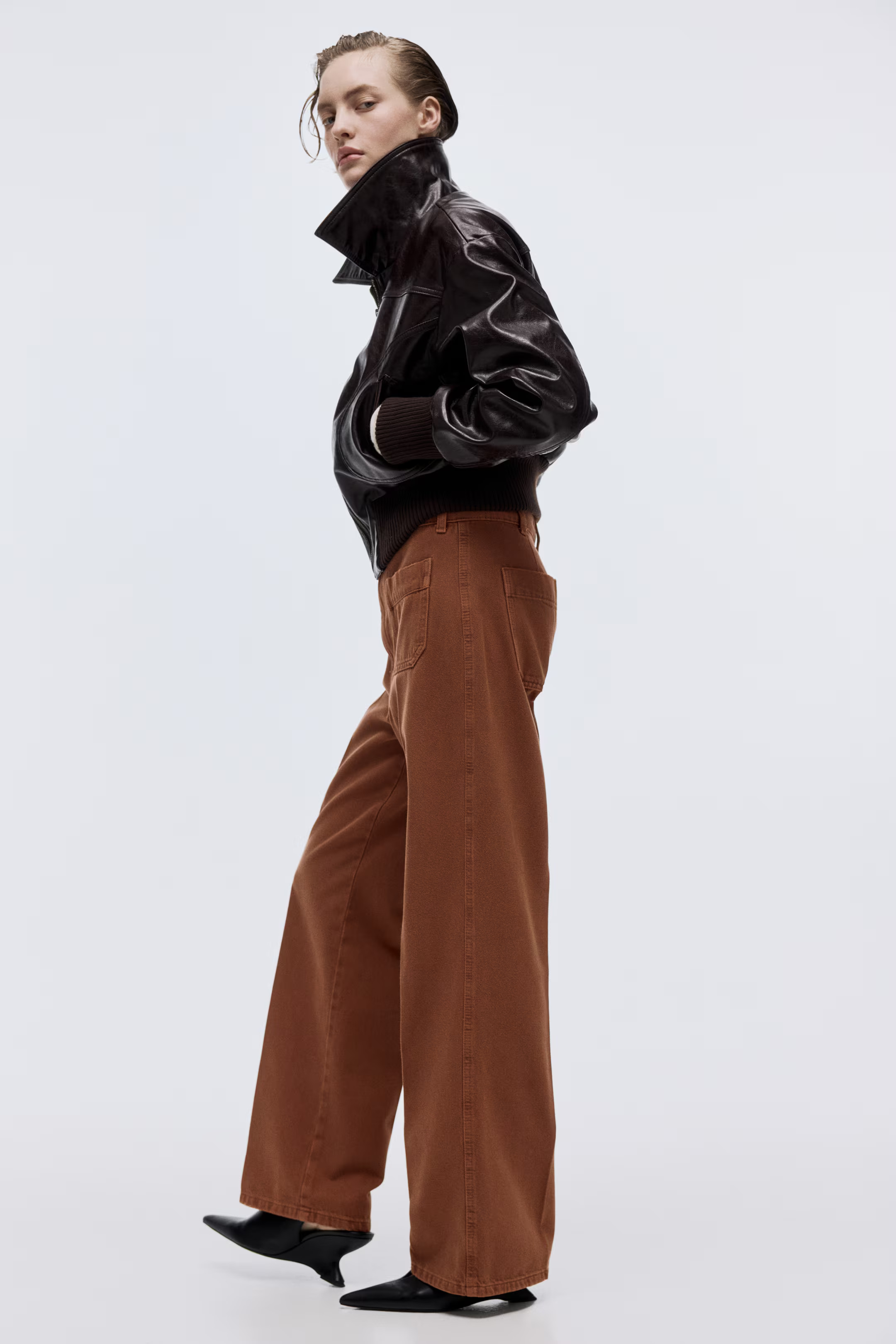 Straight High Jeans | H&M (UK, MY, IN, SG, PH, TW, HK)