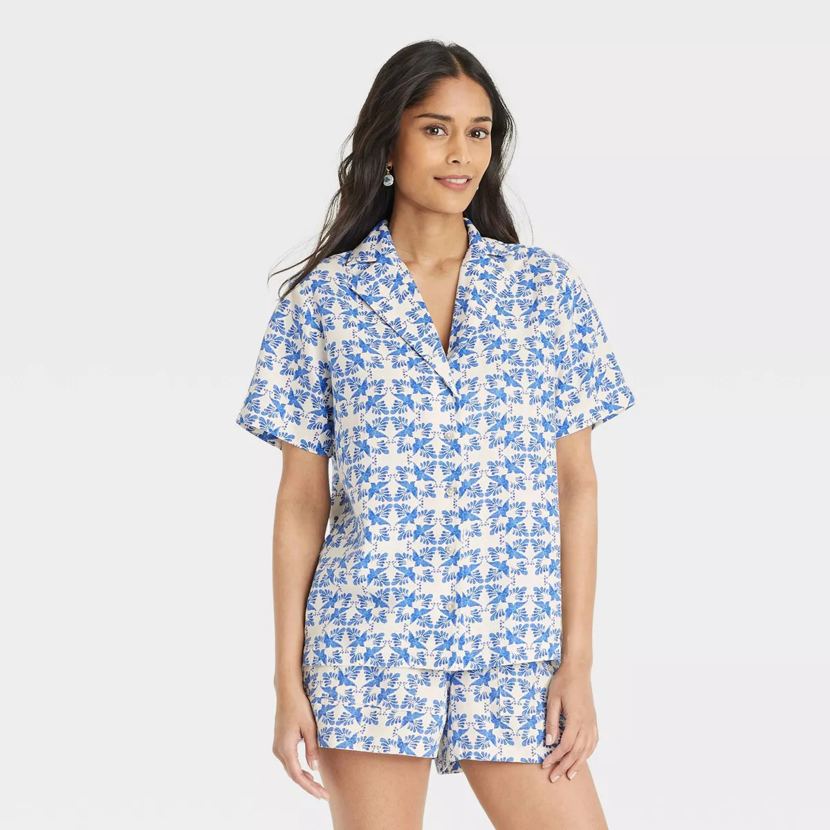 Women's Short Sleeve Collared Linen Button-Down Shirt - Universal Thread™ | Target