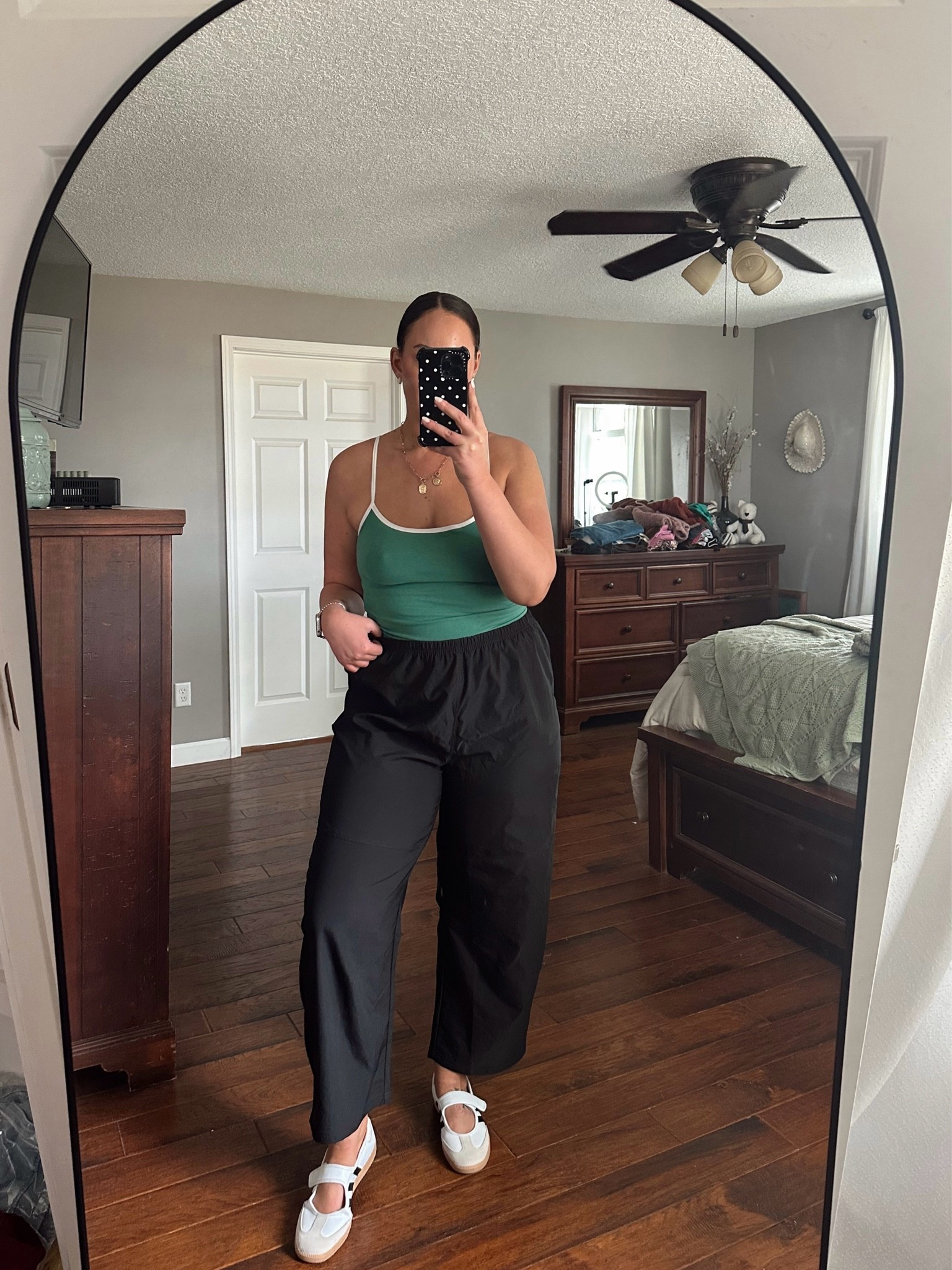Abercrombie bra free tank - large
Aerie barrel pants - large long


Abercrombie style
Aerie real
summer outfits

#LTKootd #LTKTall #LTKMidsize