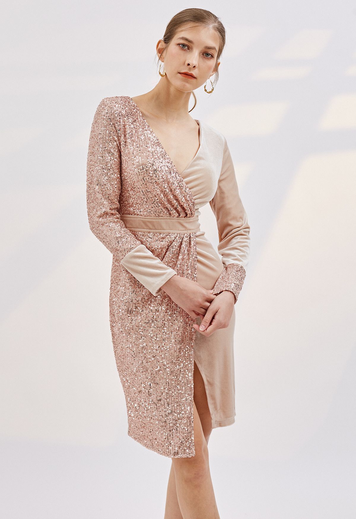 Dazzling Sequins Velvet Cocktail Dress in Rose Gold | Chicwish