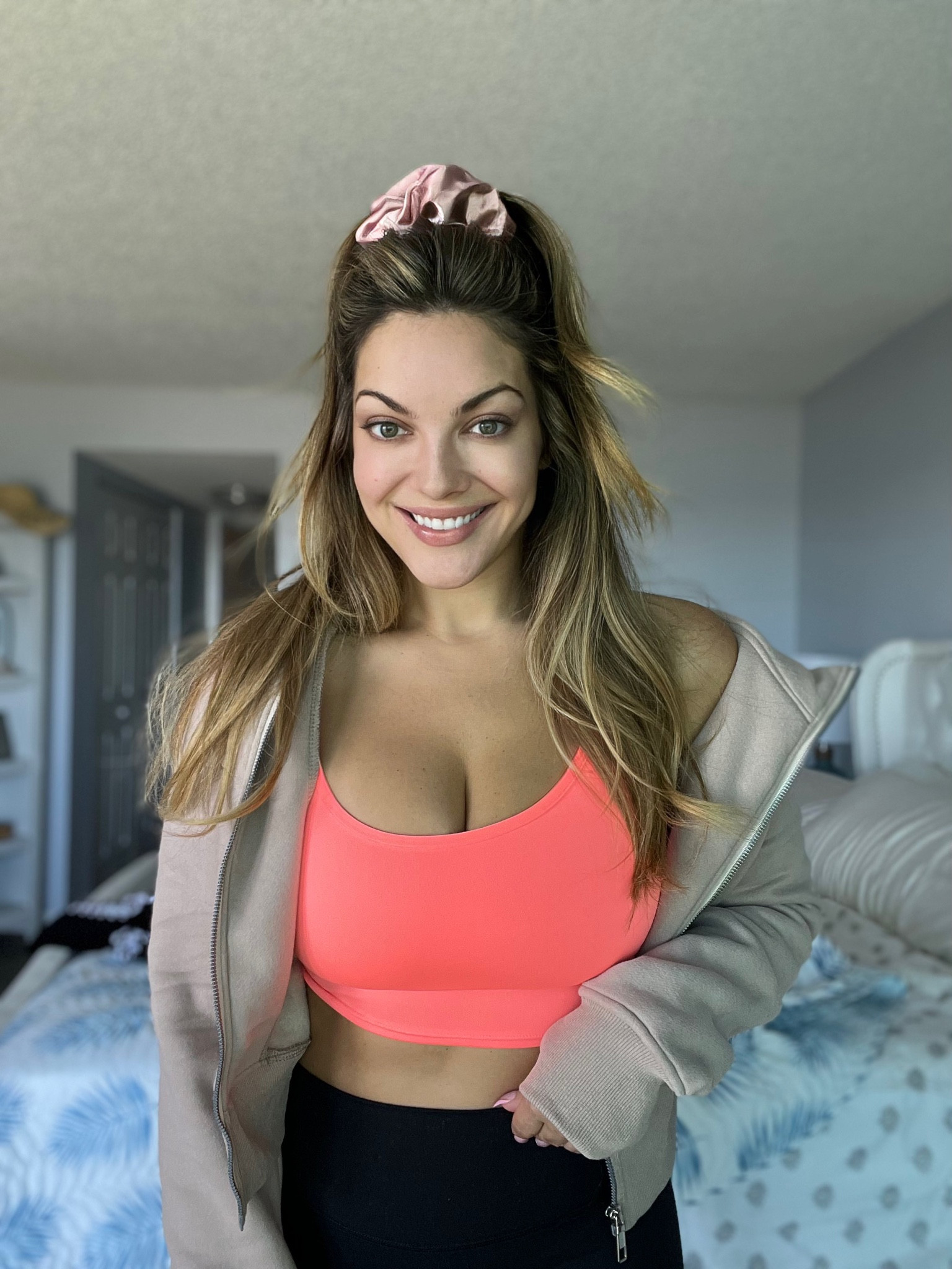 workout, amazon, victorias secret, victoria's secret, sale, pilates, yoga, lounge wear, workout top, jacinta devlin 

#LTKfitness #LTKsalealert #LTKstyletip