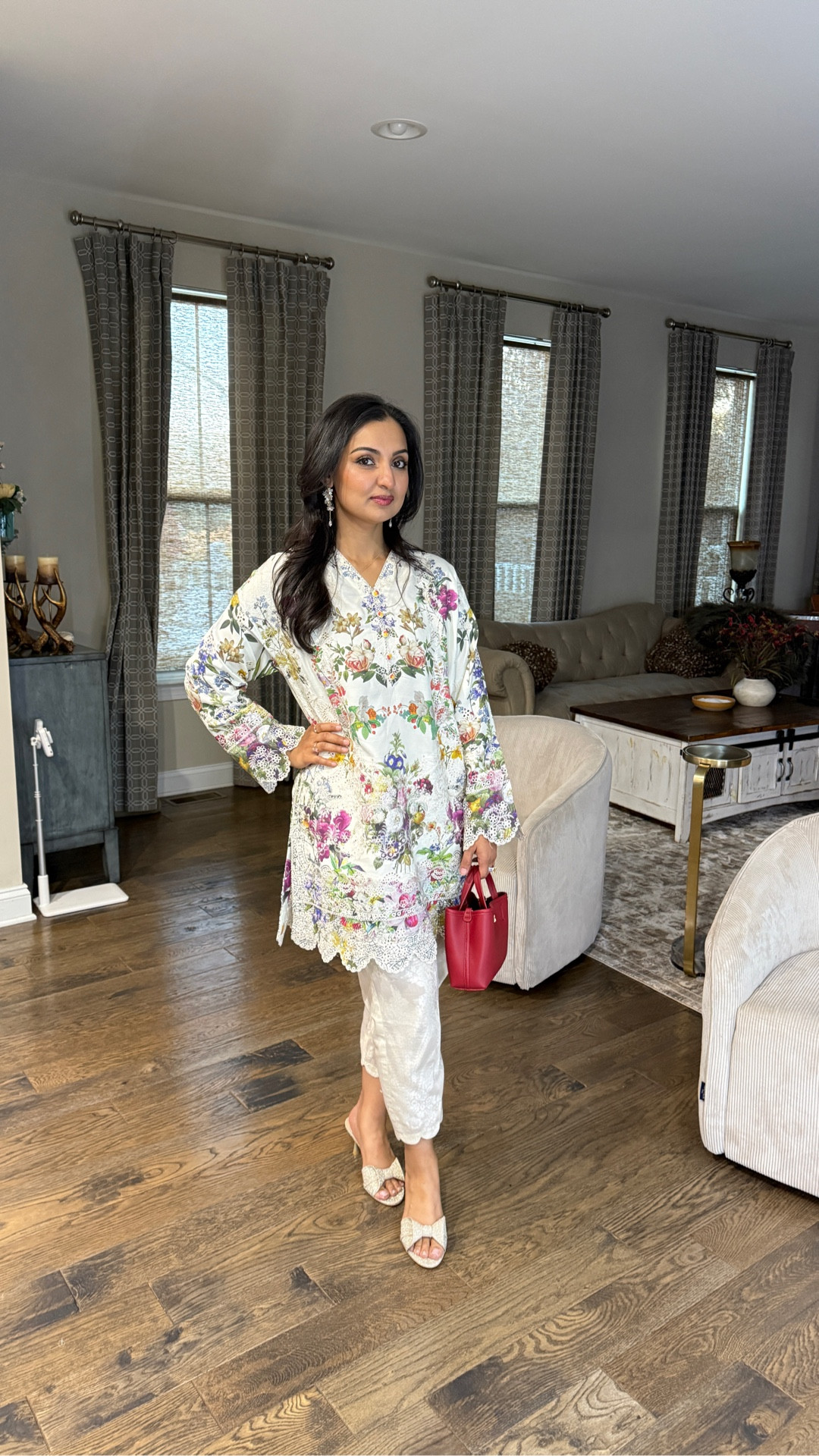 #GRWM

EASYGLAM perfect for day time

#matureskinmakeup #makeupartist 