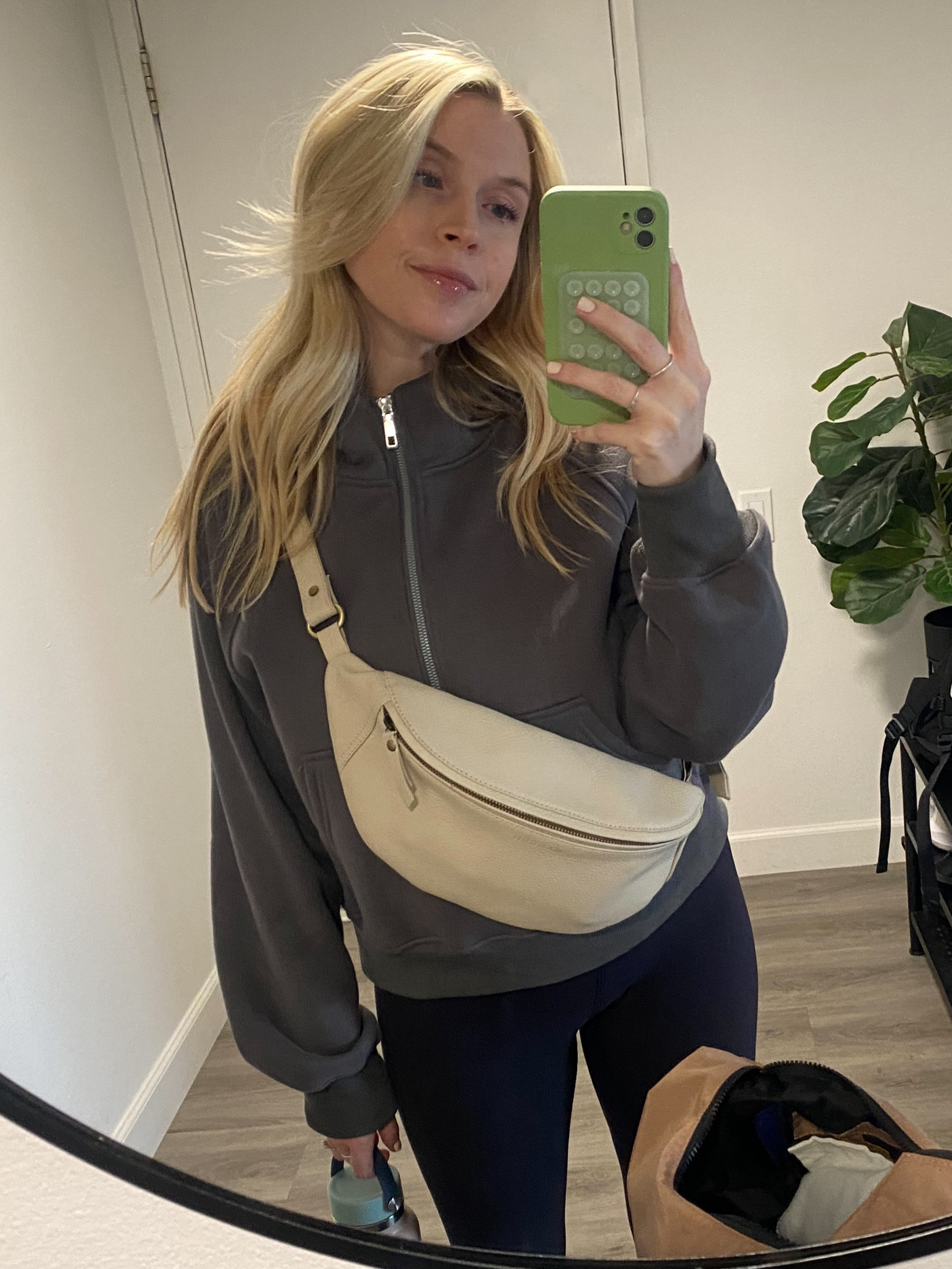 Lululemon scuba dupe 

#LTKfindsunder50 #LTKtravel #LTKfindsunder100