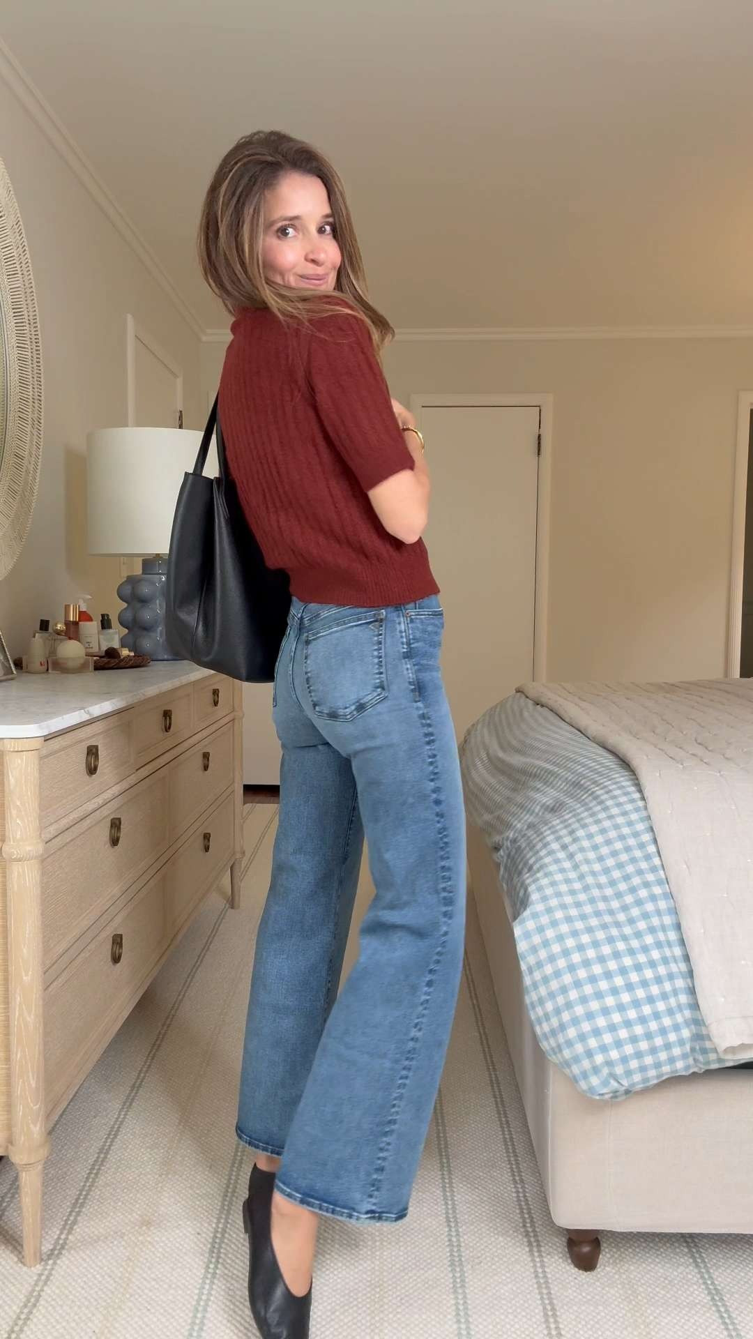@madewell always has the best selections, especially when transitioning to holiday dressing and gifting! With slight changes, these jeans and cardigan would work great for holiday-inspired events, drinks with girlfriends, and anything in between! 

#madewellpartner, #ad, #madewell  @madewell
 

 #LTKFindsUnder50 #LTKFindsUnder100 #LTKStyleTip