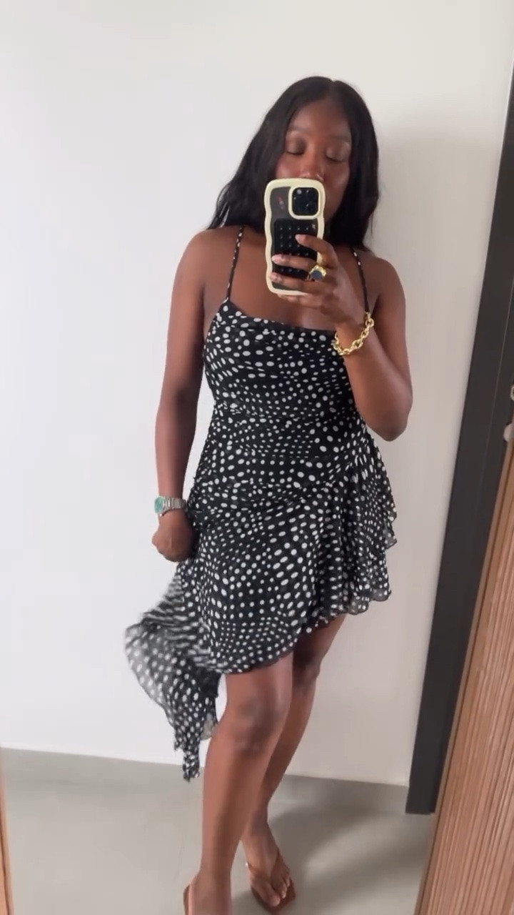 La robe à petits pois et petit prix @Zara #summeroutfits

#LTKfrance #LTKdatenight #LTKsummer