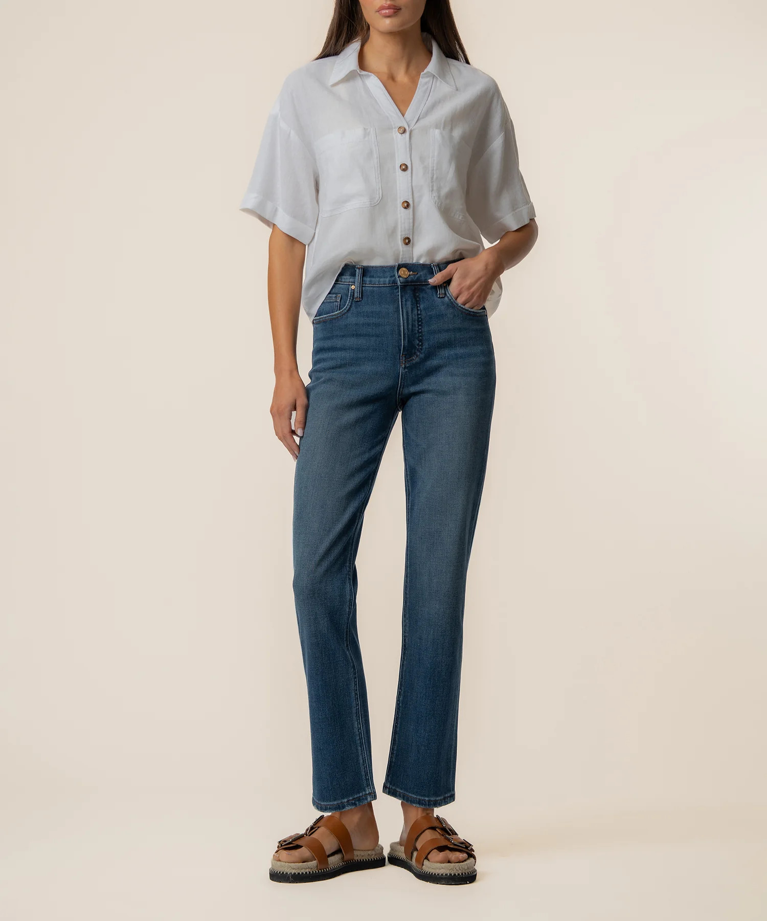Brianna Linen Boxy Shirt in White - Kut from the Kloth | Kut From Kloth