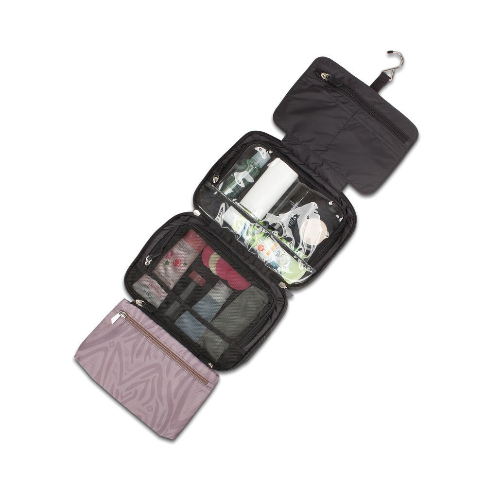 Just Right Hanging Travel Case | eBags