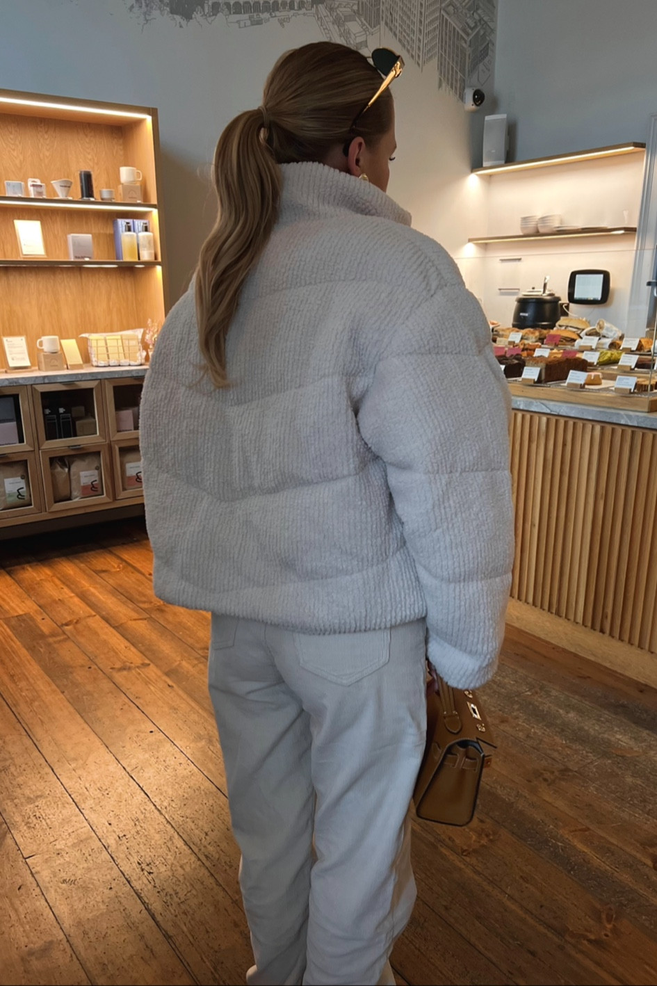 The jacket of dreams!

#neutrals #teddyjacket #affordable 

#ad @cottonon_usa @klarna #cottononpartner