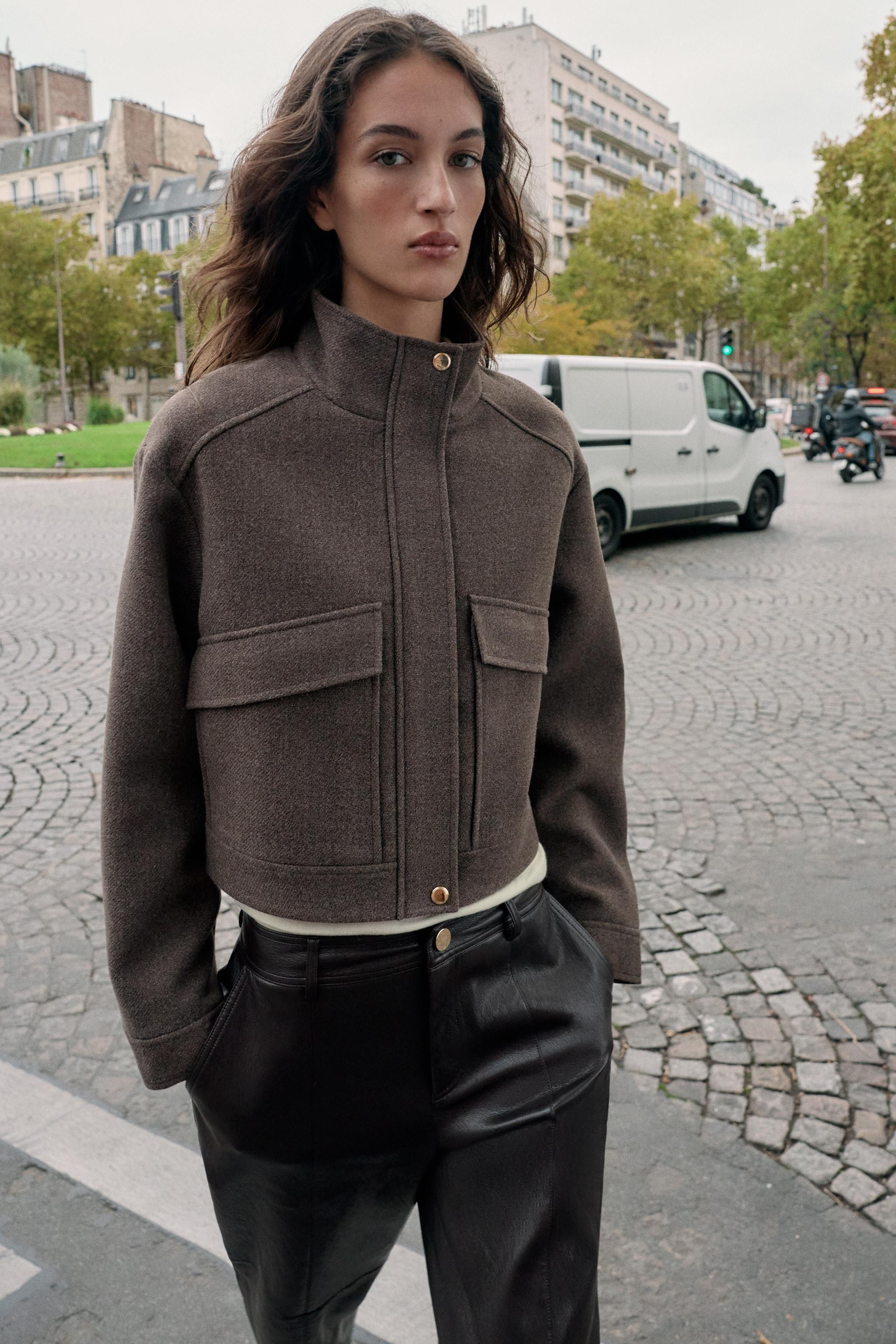 WEICHE JACKE MIT HOHEM KRAGEN | Zara DE