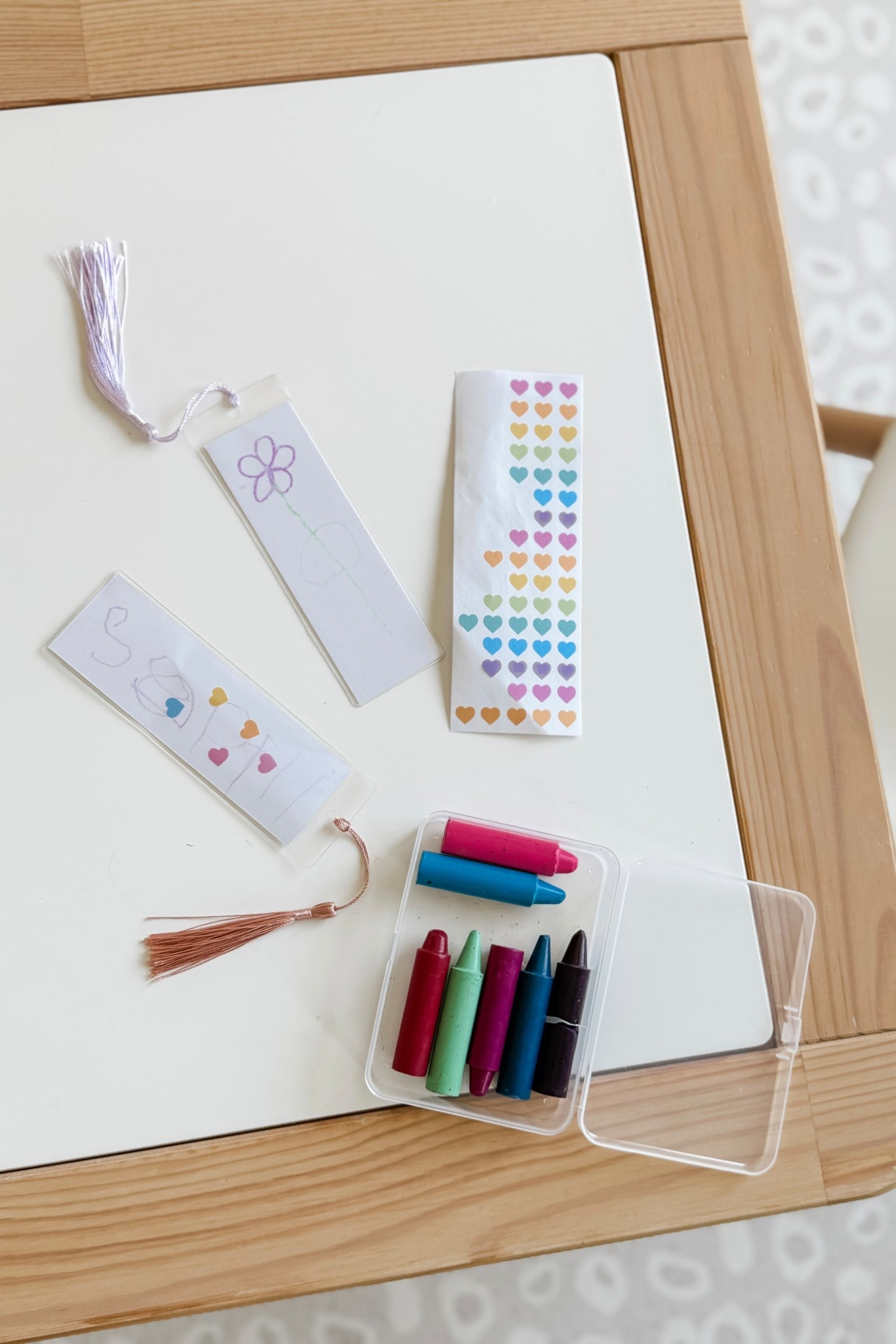 Camp Magic Playbook — Bookworm Week 

For today’s activity our #LTKToddler decorated her own bookmarks! As we’re not reading chapter books yet the concept of a bookmark was a bit lost on her, but this was a fun activity. 📚🐛 

#LTKKids