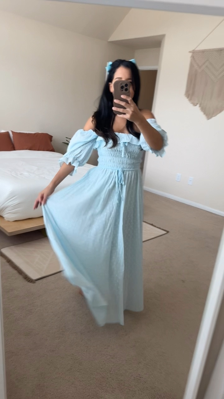 Belle cosplay Halloween costume beauty and the beastt

#LTKHalloween #LTKVideo #LTKSeasonal
