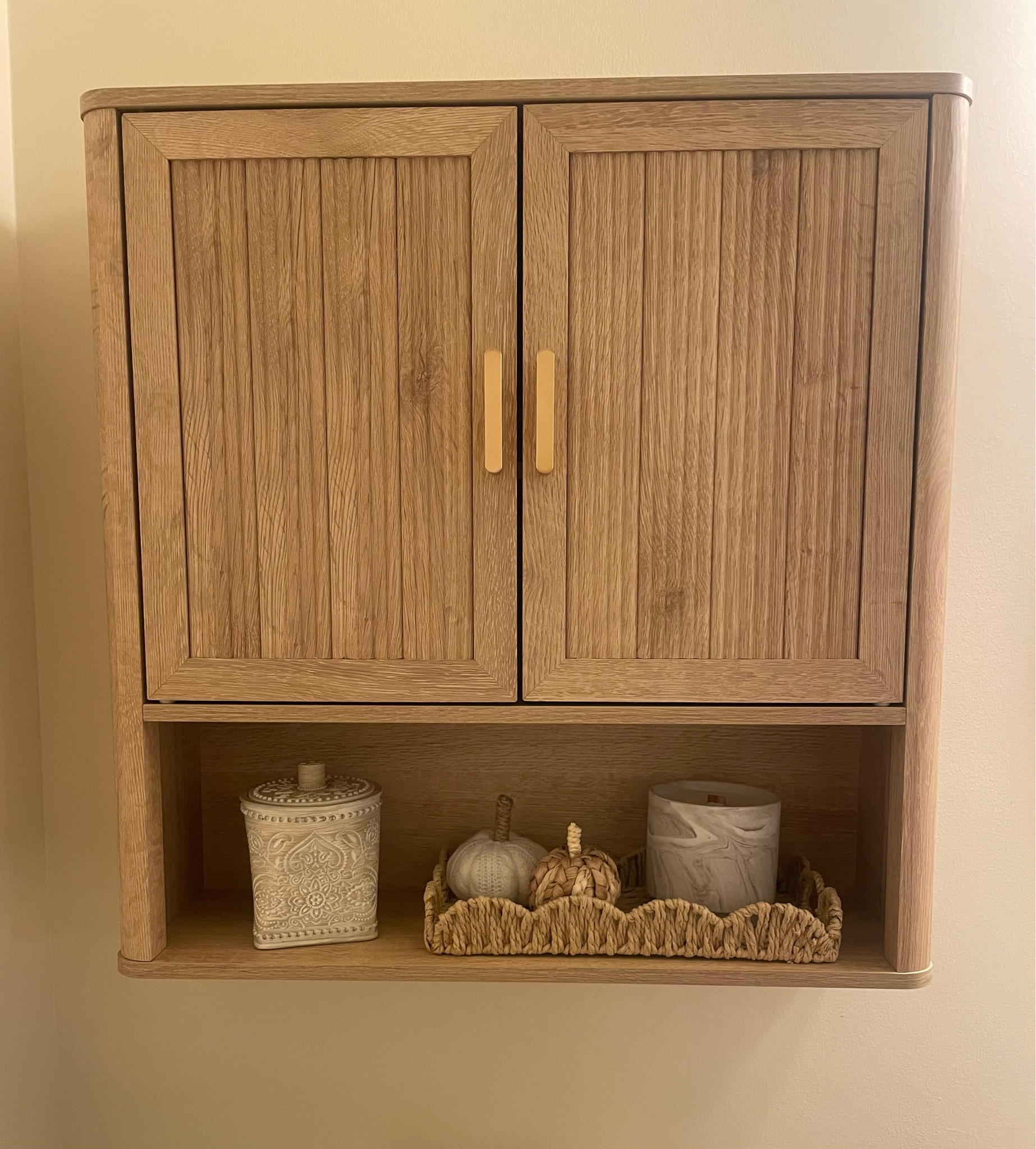 new modern bathroom cabinet from amazon - quality is 10/10
pumpkins are from Aldi & everything else is Target! 🤍
#bathroomshelf #bathroomcabinet #amazonhome #targethome #neutralhome

#LTKFallSale #LTKHome